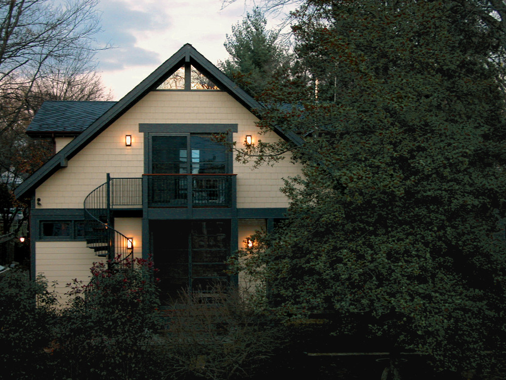 Фотоохота: Внешняя винтовая лестница