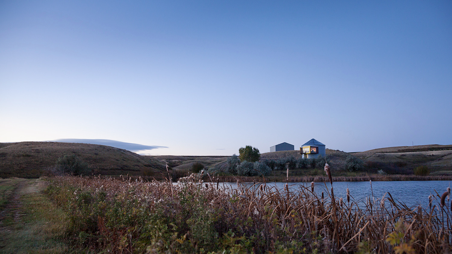 Жить в коконе: 10 проектов круглых домов из разных стран