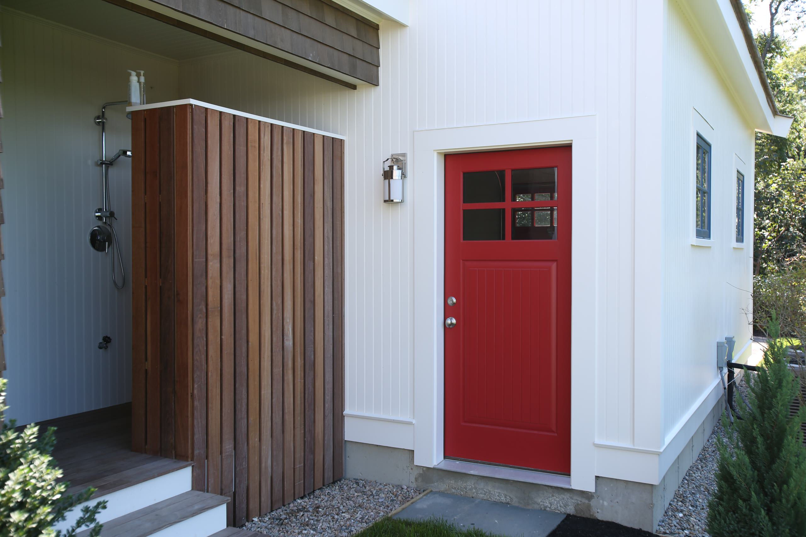 Как правильно: Летний душ на даче своими руками