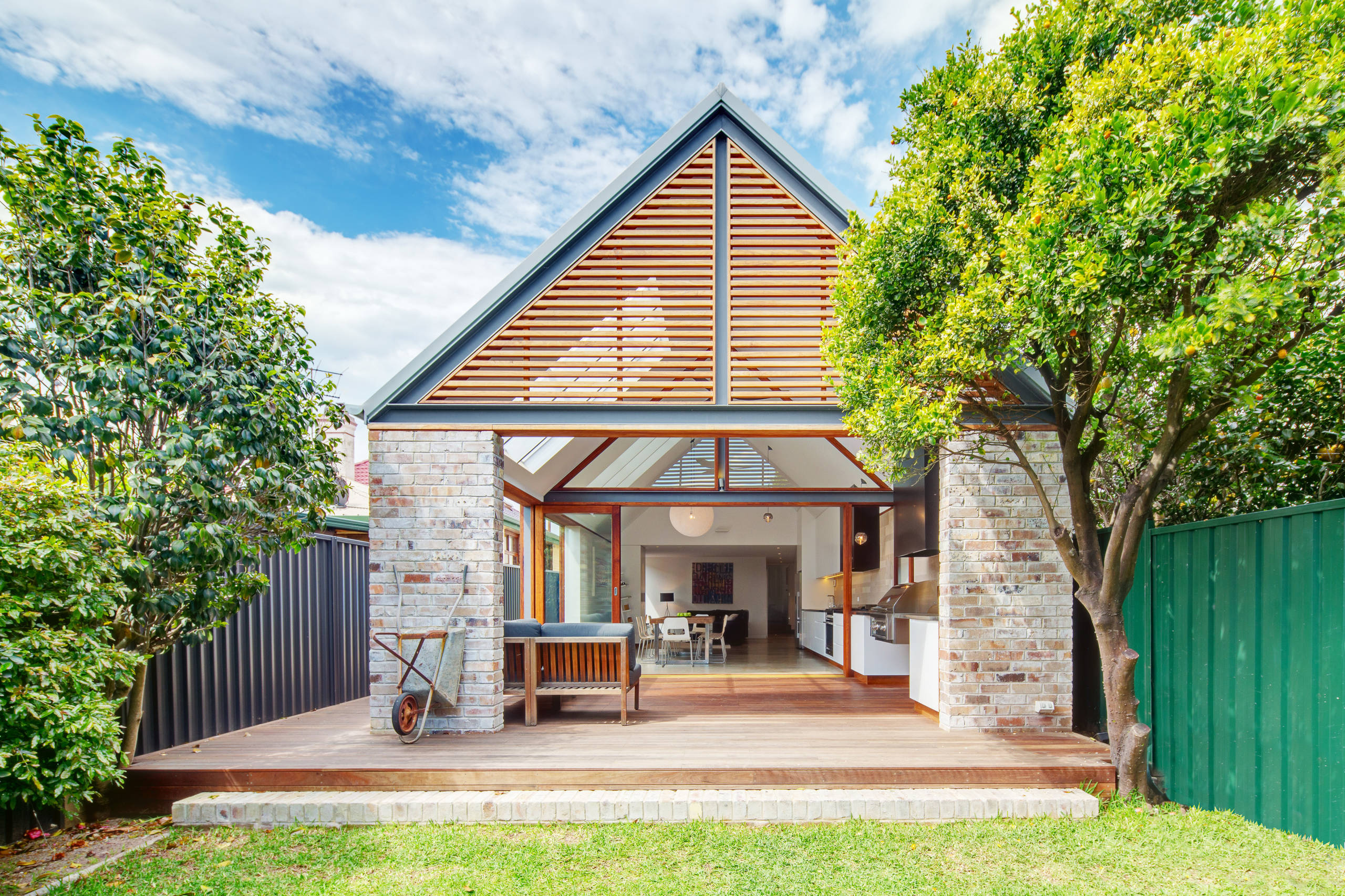 Как правильно: Красивые фасады из кирпича