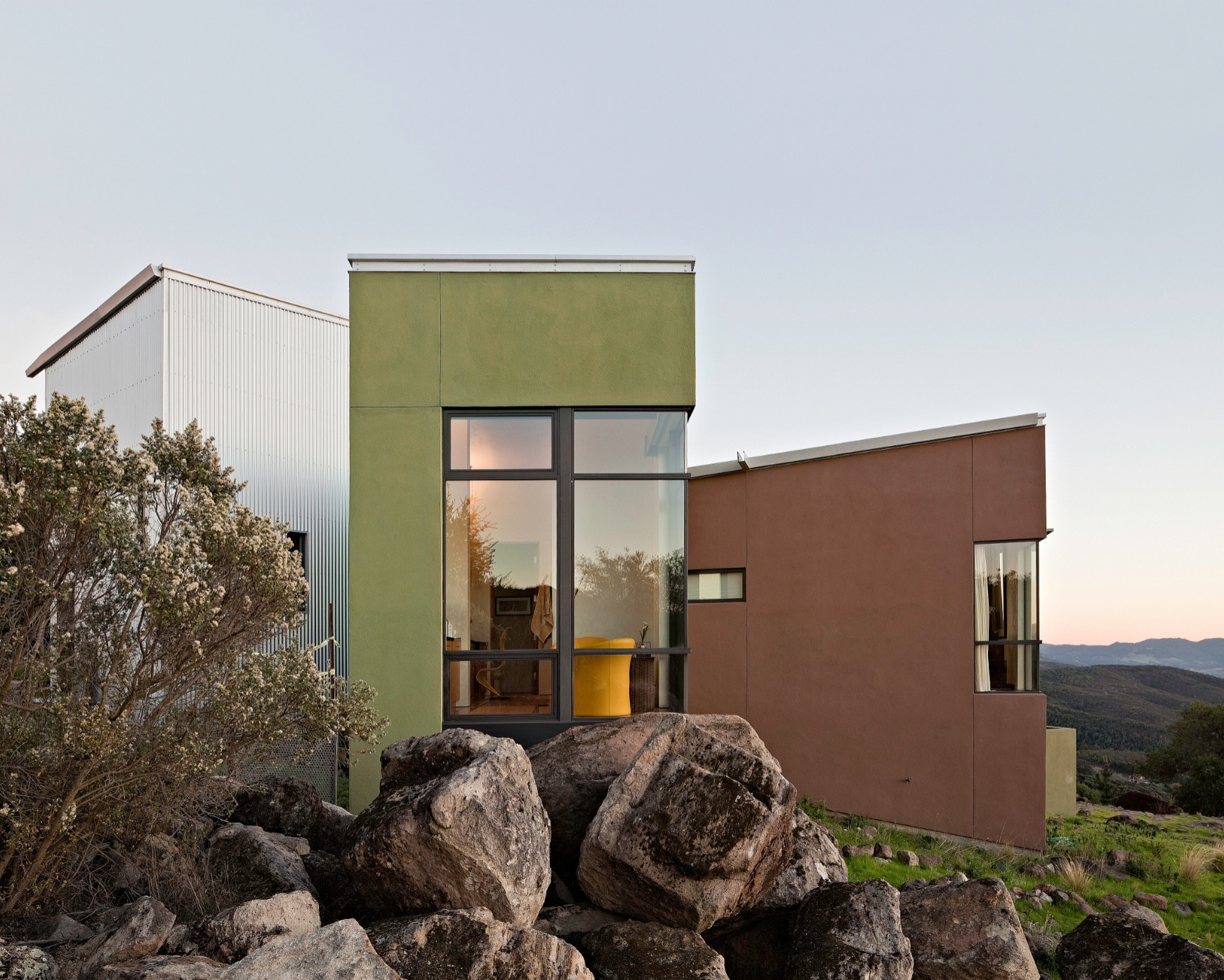 Как правильно: Утеплить каменный дом