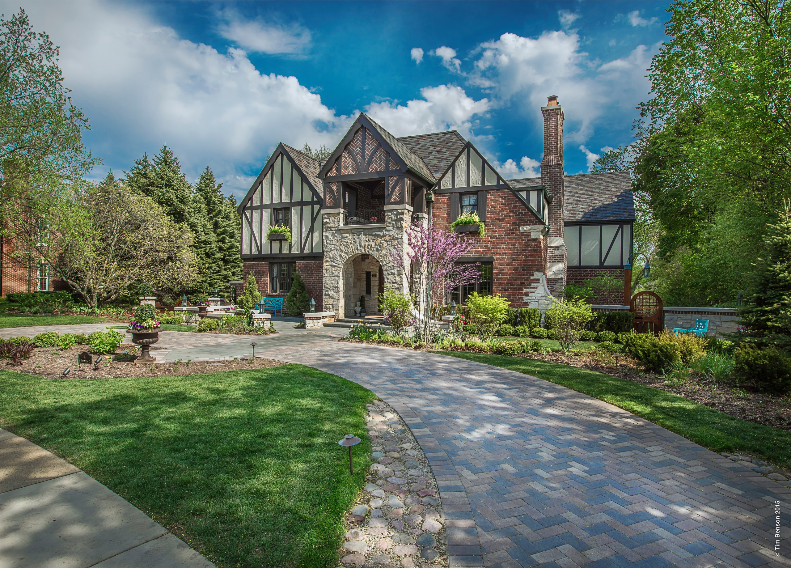 Вопрос: Какой стиль выбрать для частного дома