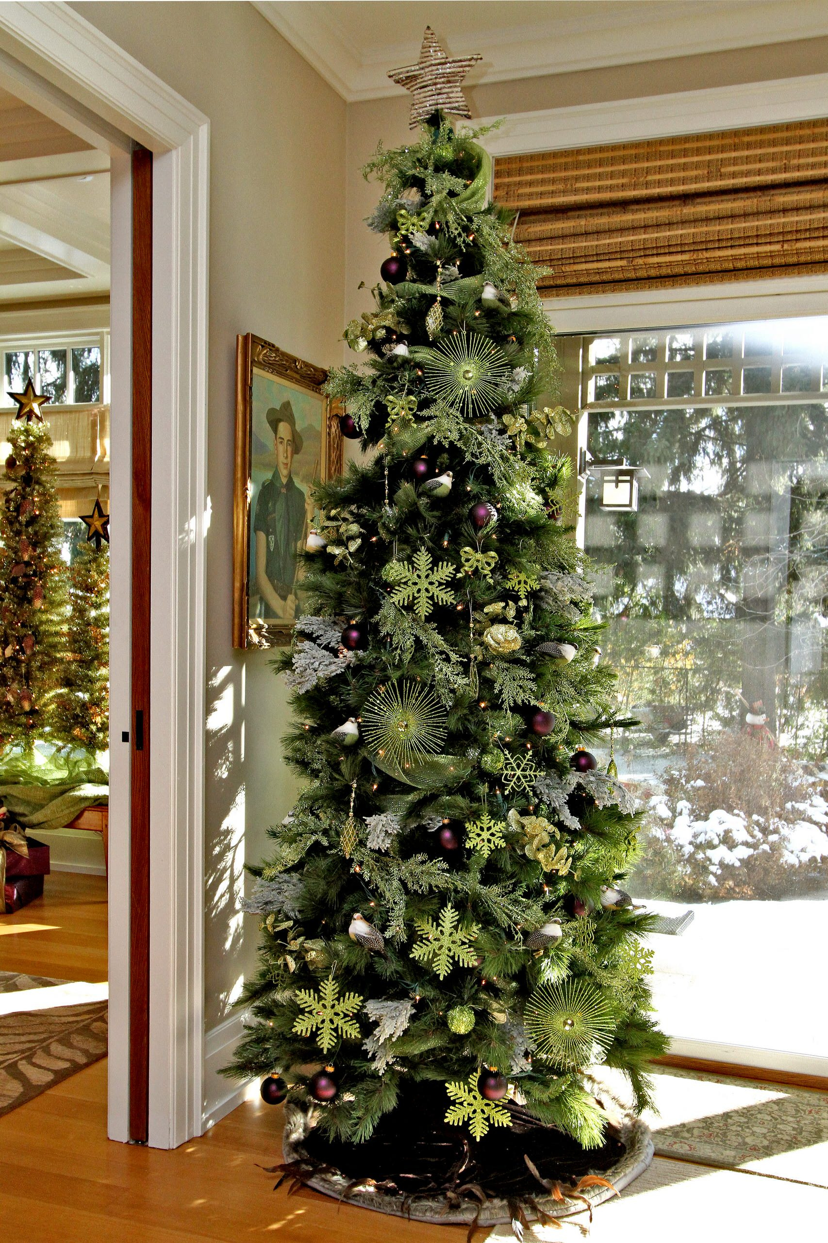 Фотоохота: 44 идеи, как украсить ёлку в этом году