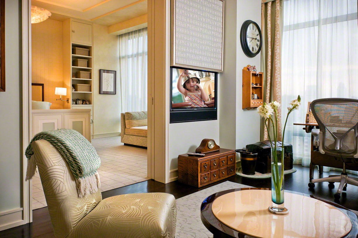 Просто фото: 23 варианта, как спрятать телевизор