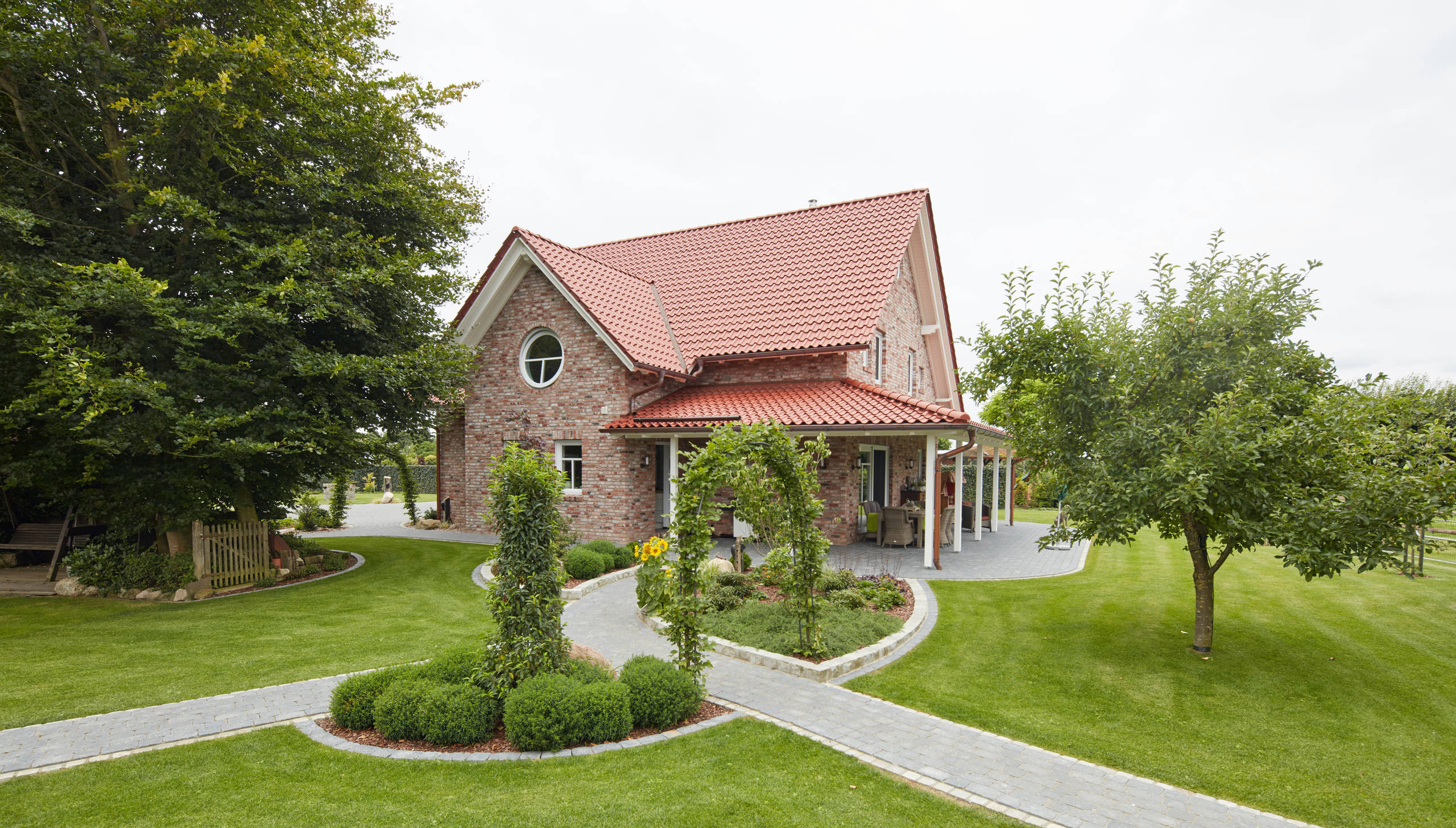 Фотоохота: шары — стриженые и не только