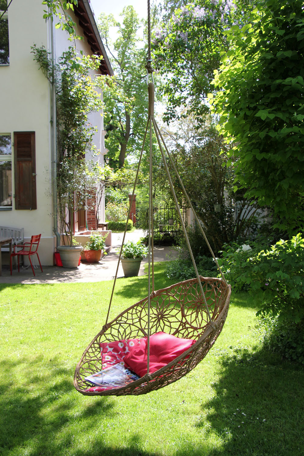 Фотоохота: 67 идей для дачных качелей