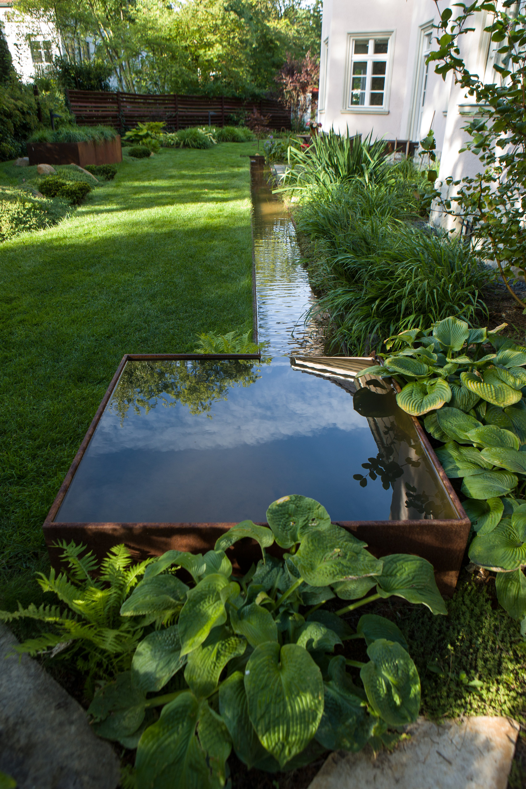 Фотоохота: 69 идей, как оформить пруд на даче