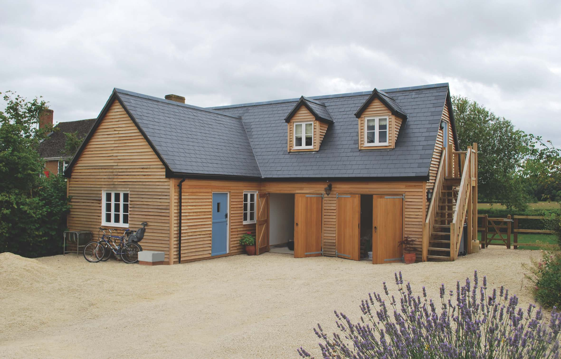 Материалы: Чем обшить деревянный дом снаружи