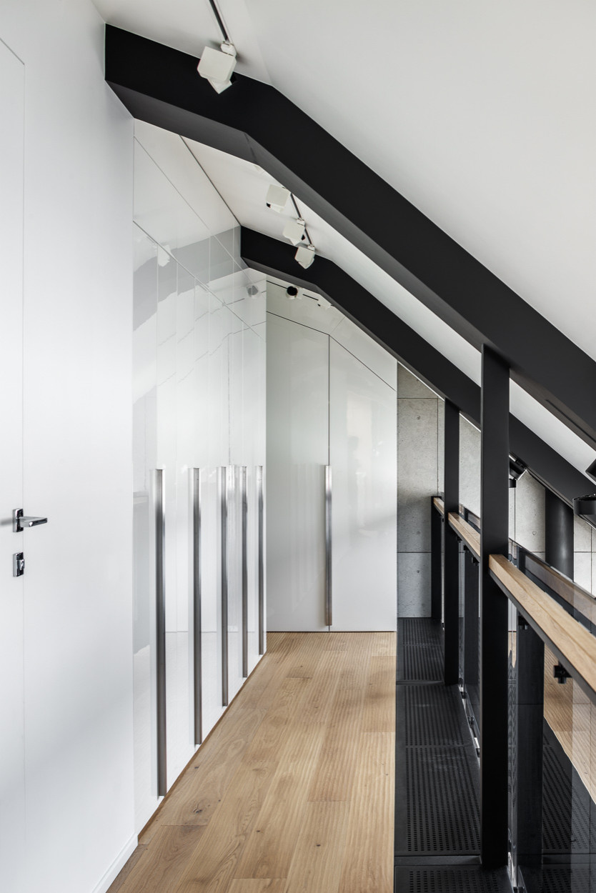 Мансарда: Что делать с высоким коньком