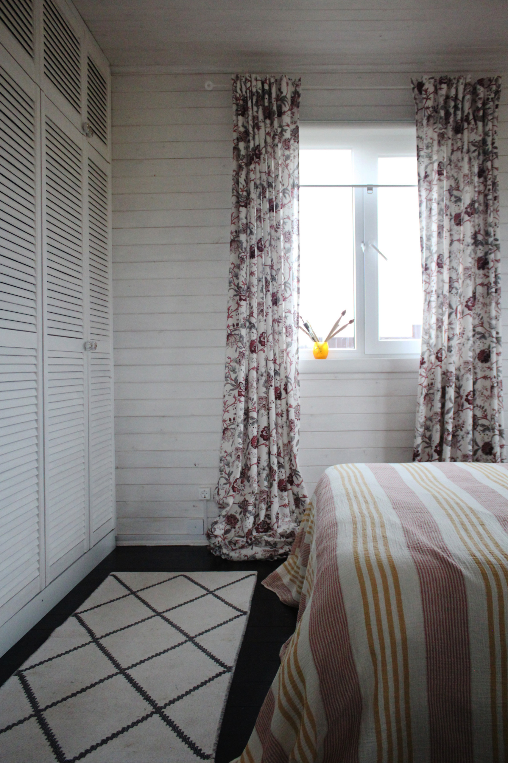 В гостях: Дачный домик 57 кв.м, полный жизни и цвета