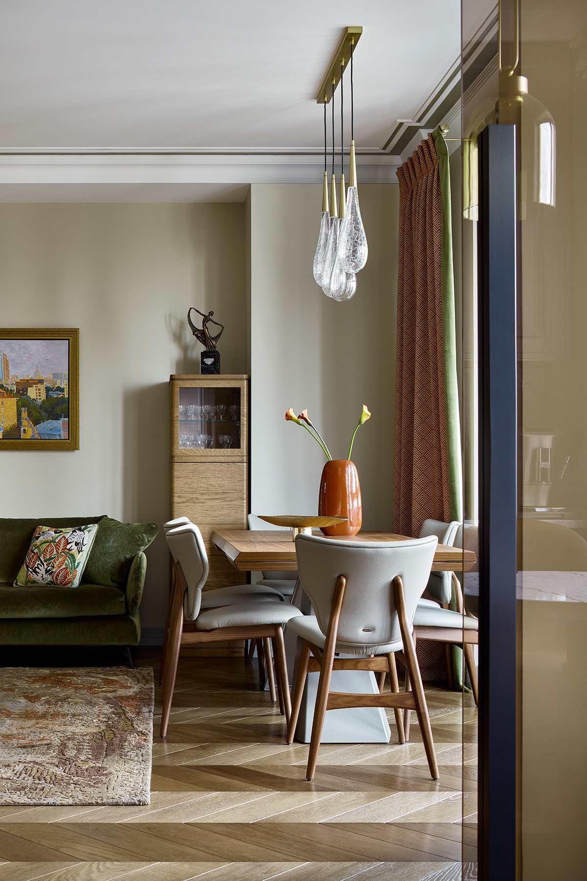 Houzz тур: Интерьер с мотивами 1960-х и деталями ар деко