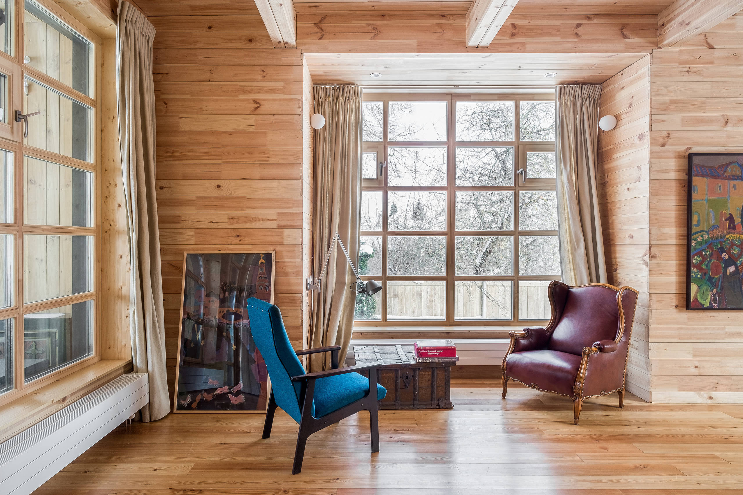 Houzz тур: Дача под Тарусой для большой творческой семьи