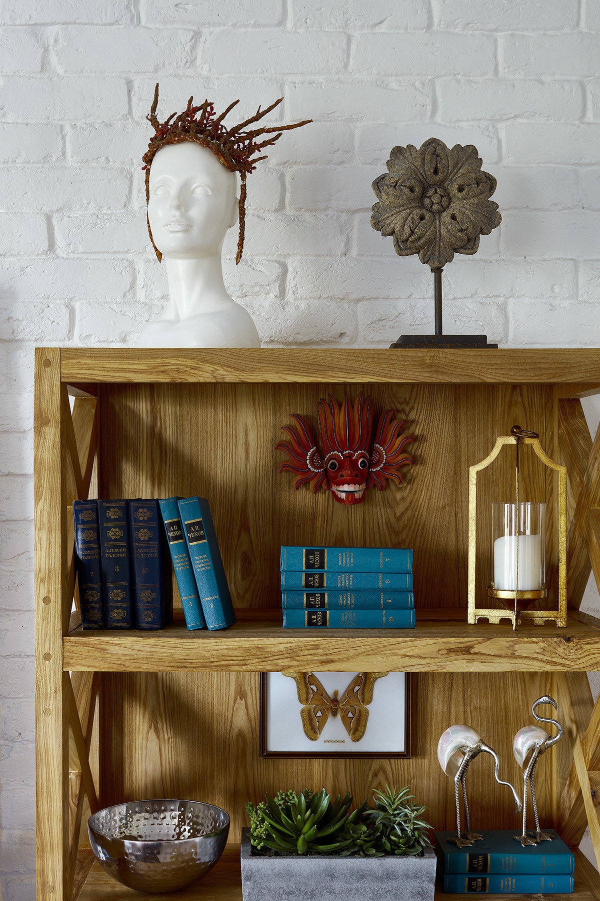 Houzz тур: Квартира для поклонницы истории искусств и фэнтези