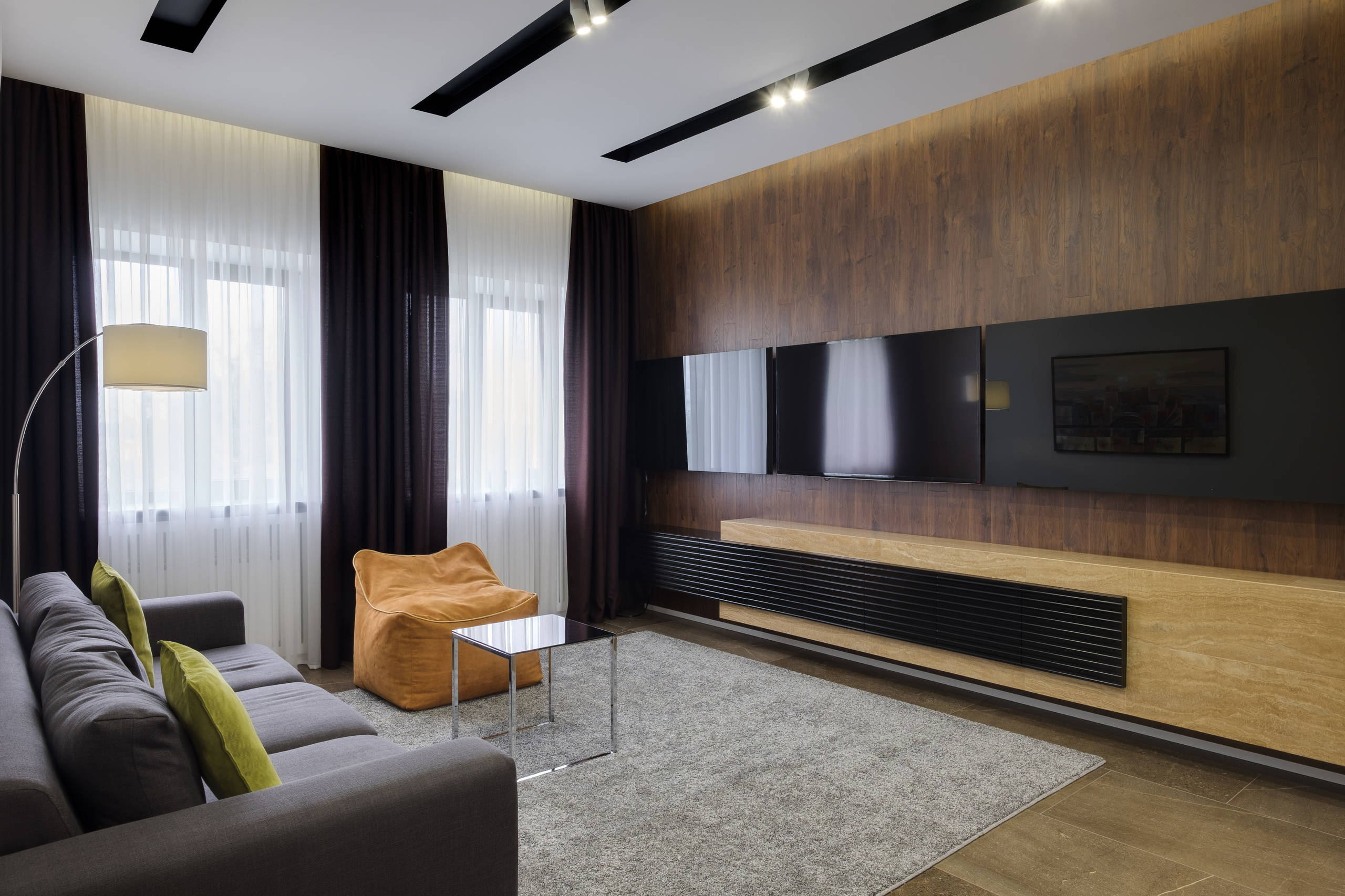 Houzz тур: Двухэтажный дом с уличной кухней на месте бассейна