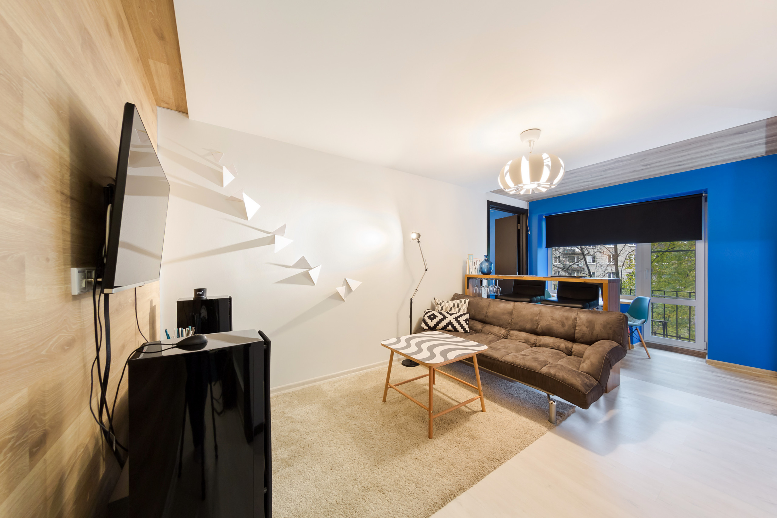 В гостях: Яркая квартира для двоих, не считая собаки