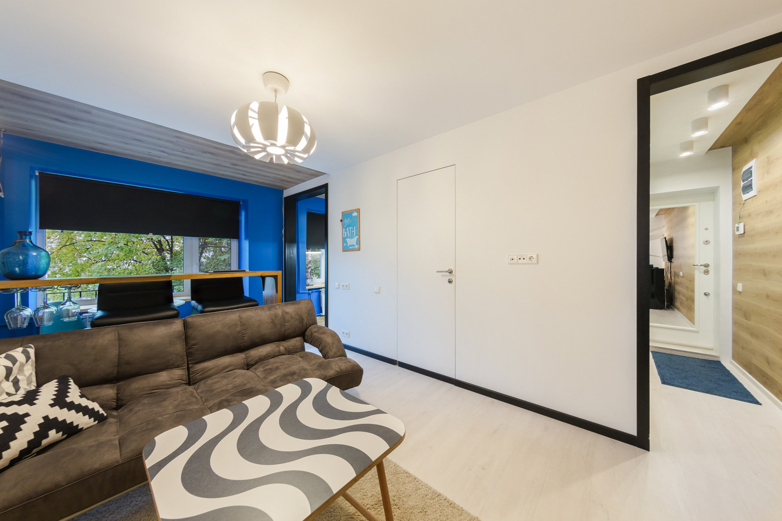 В гостях: Яркая квартира для двоих, не считая собаки