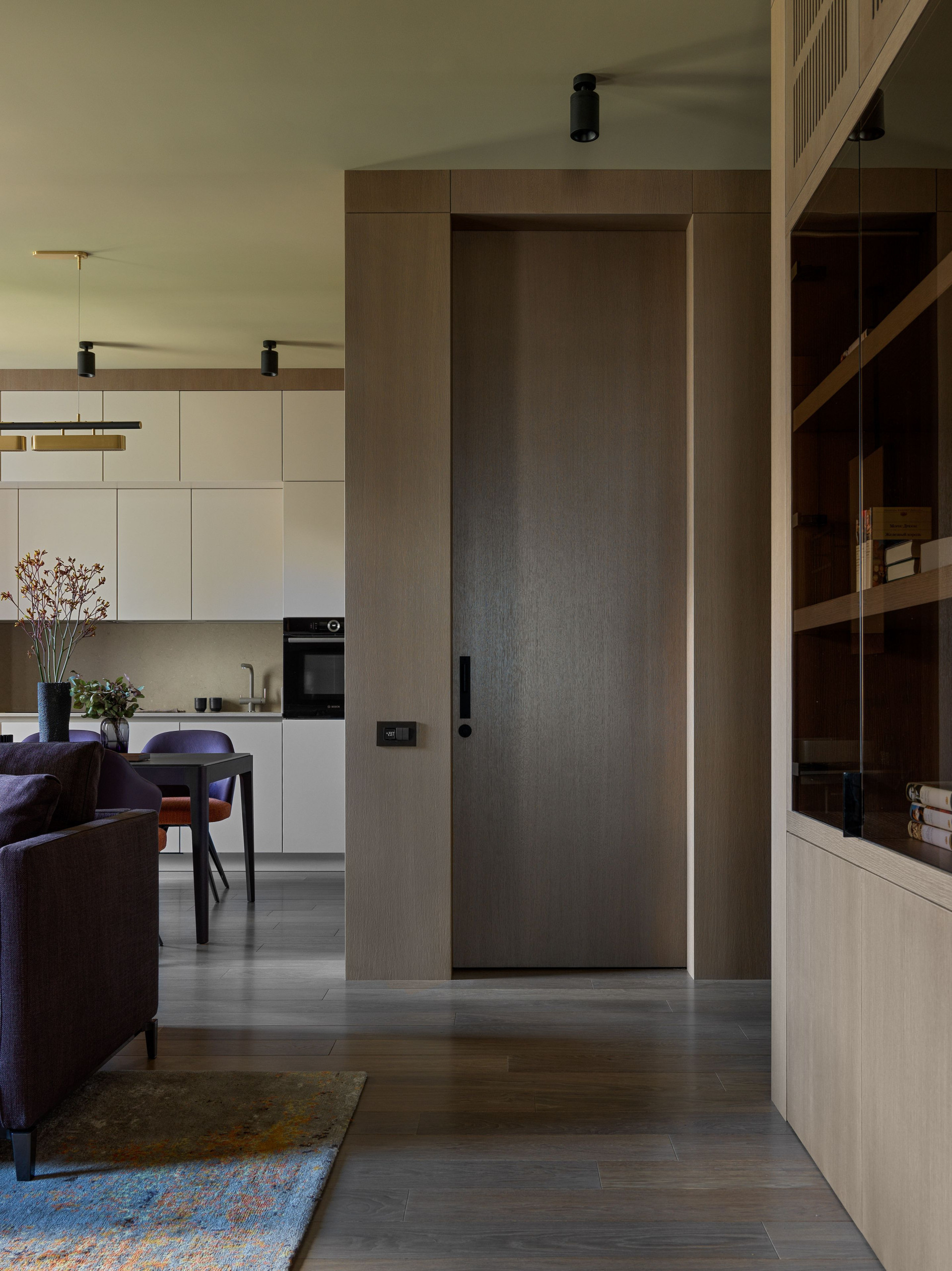 Houzz тур: Квартира в красках осени для двоих