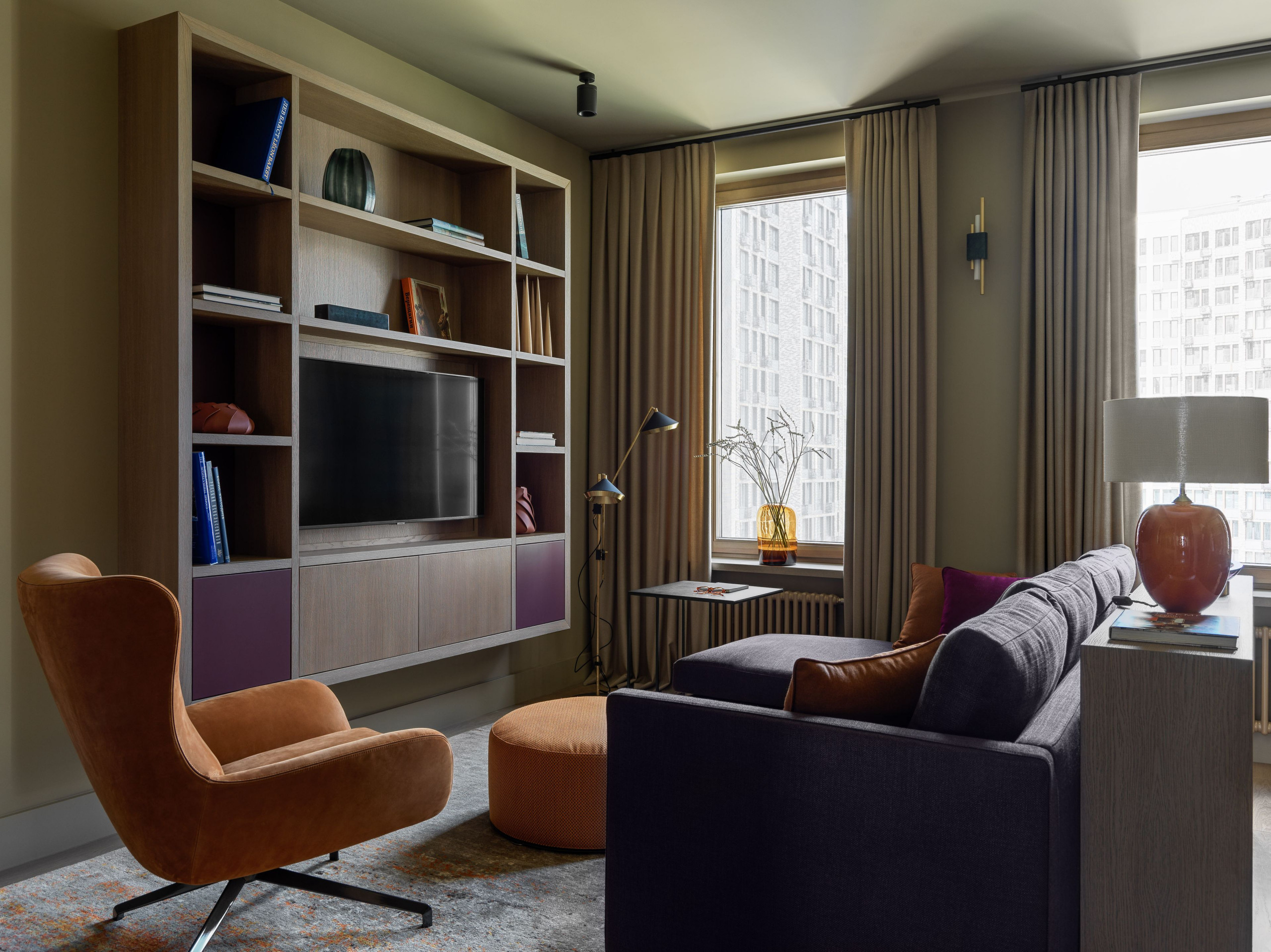 Houzz тур: Квартира в красках осени для двоих