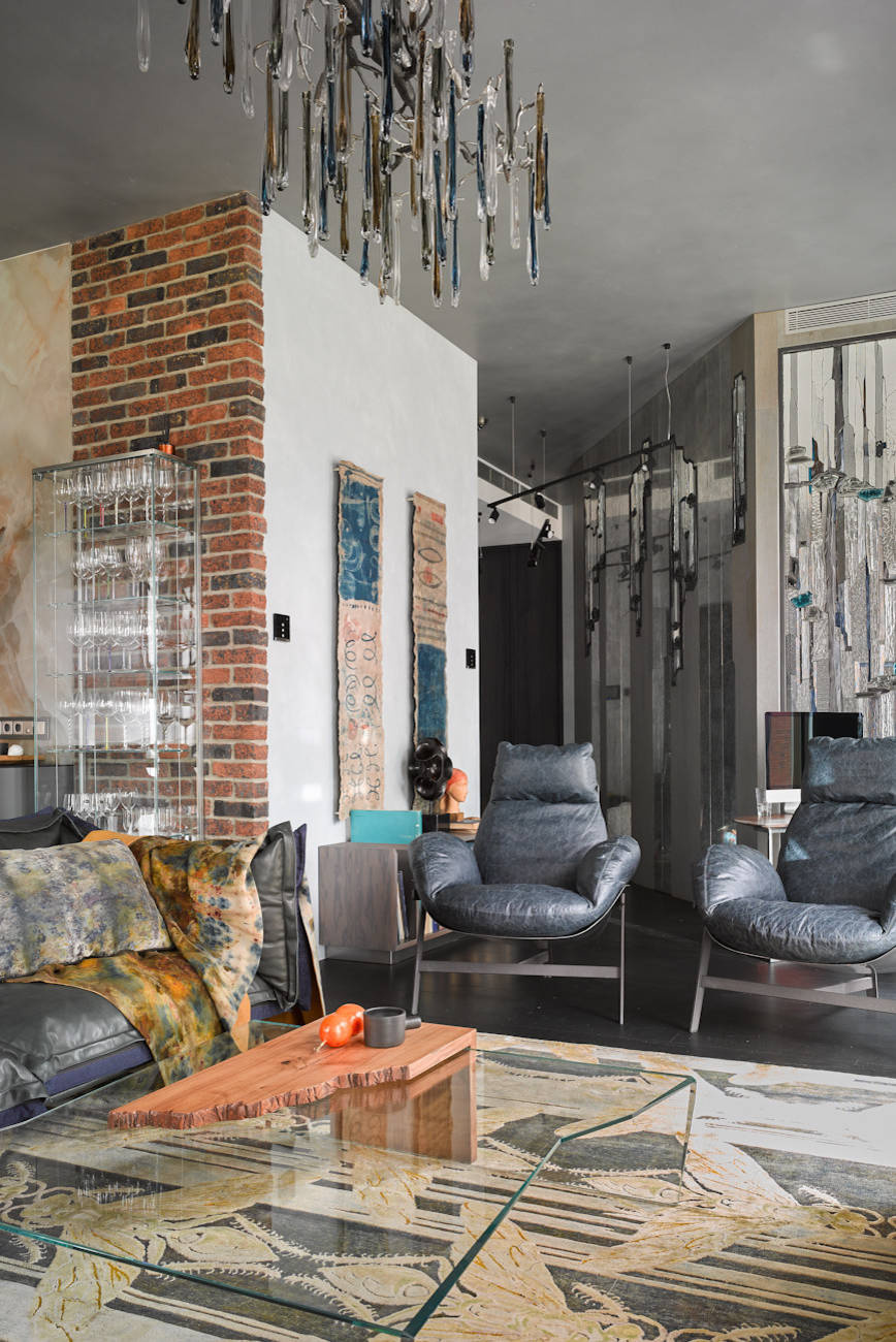 Houzz тур: Интерьер в серых тонах — для интеллектуала