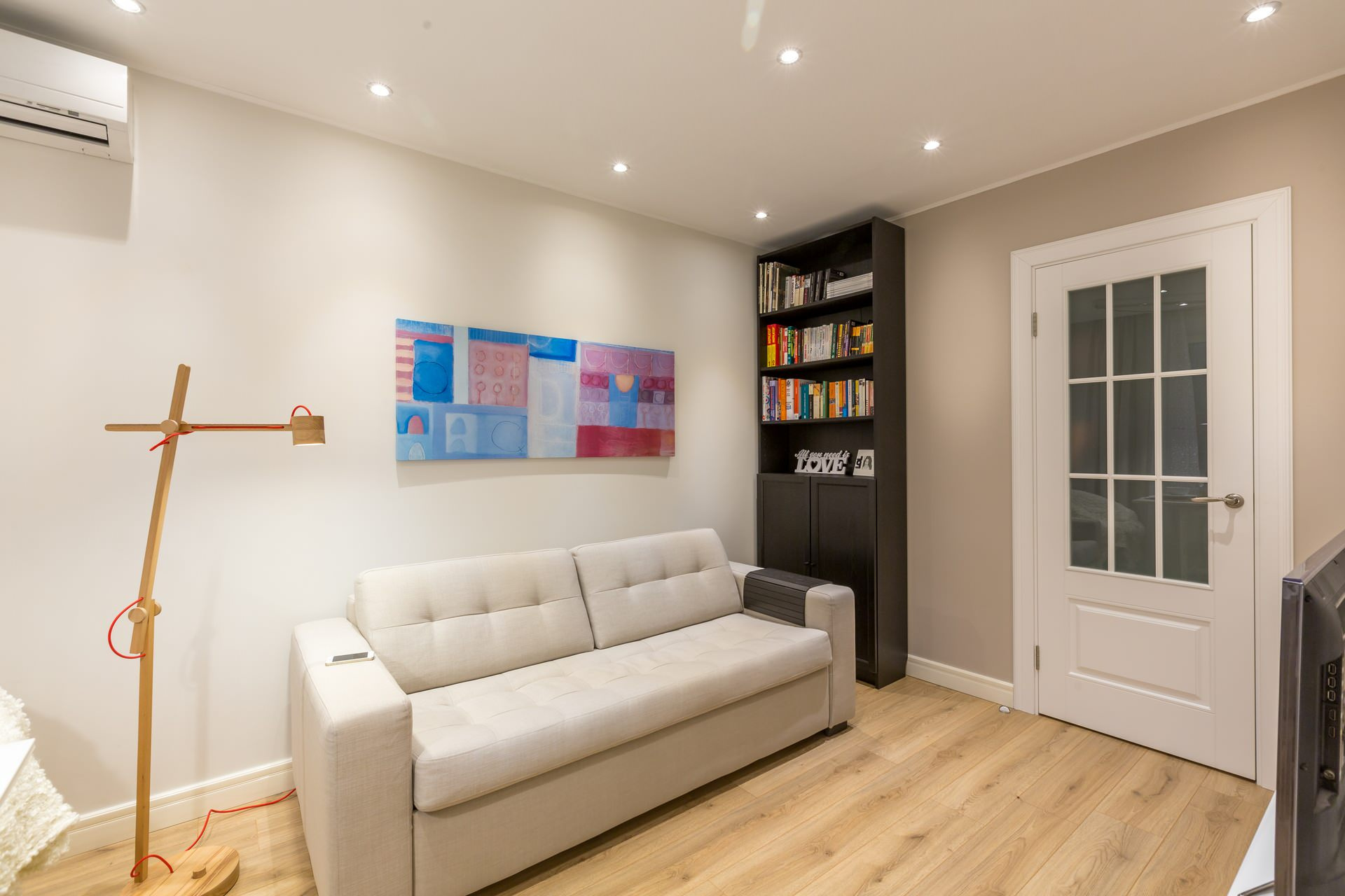 В закладки: Зал в хрущевке — 6 проектов с планировками