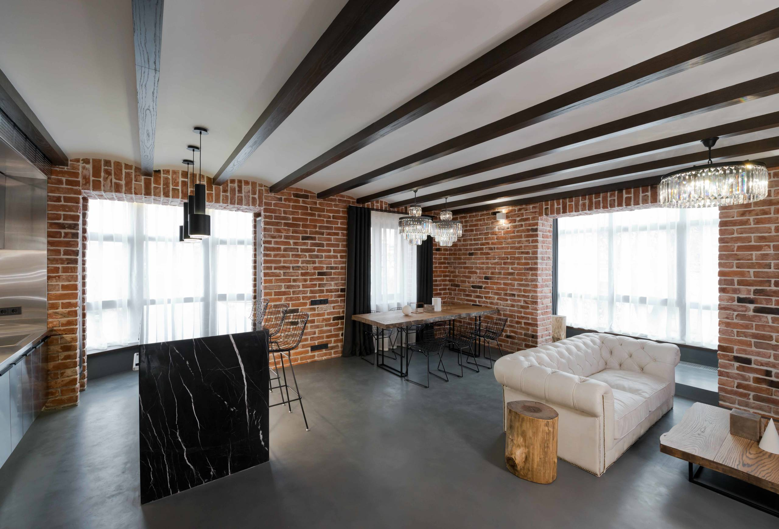 Houzz тур: Квартира в стиле лофт с кирпичами XVIII века