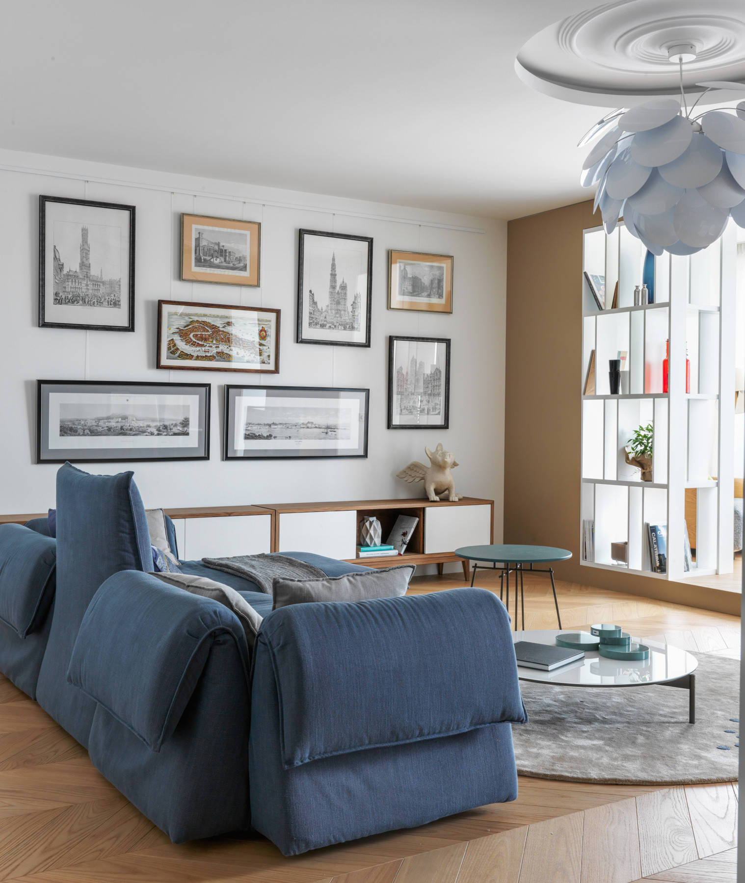 Есть решение: 9 вариантов дизайна кухни-гостиной 30 кв.м