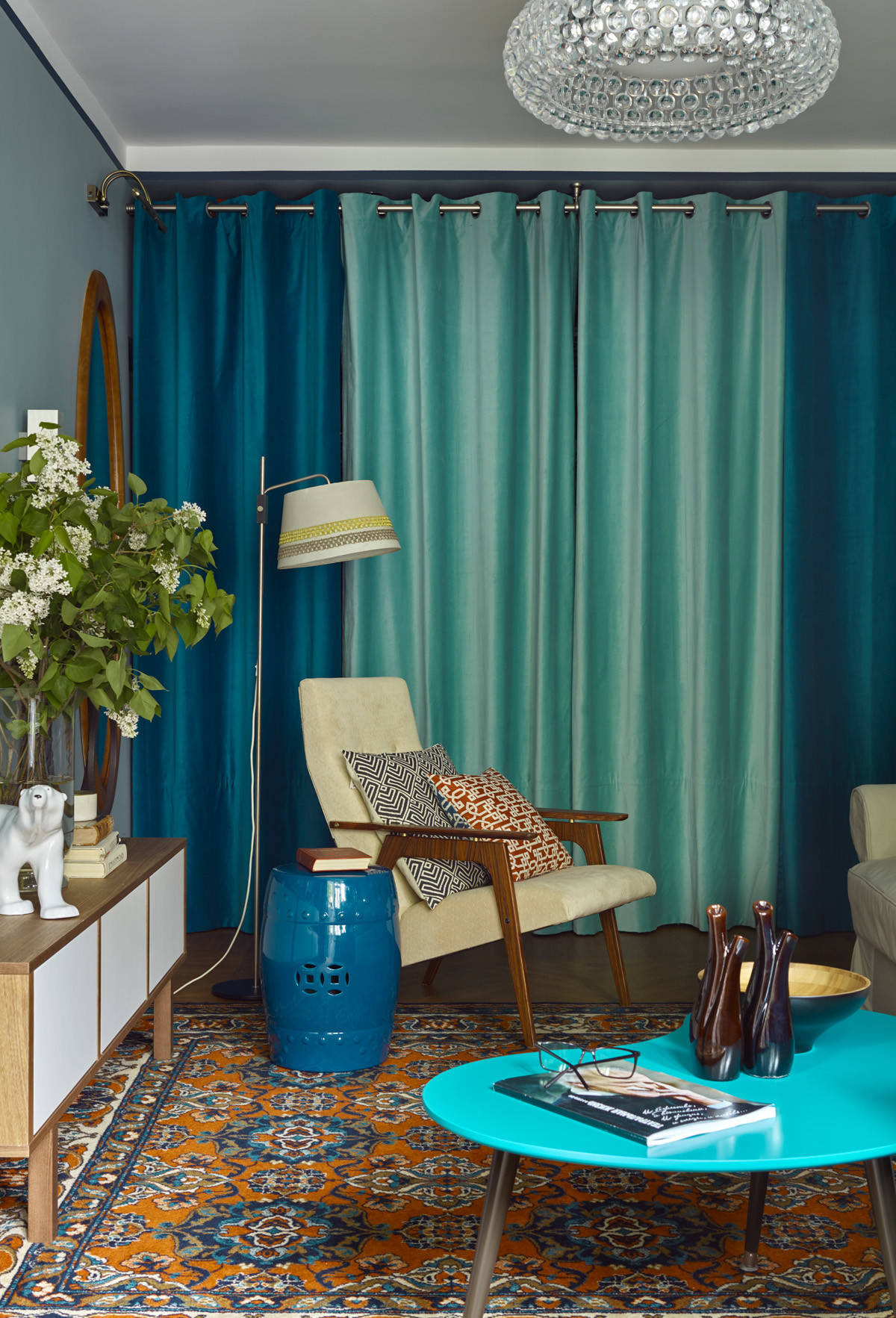 Houzz тур: «Двушка» на Октябрьском поле — с дедушкиной мебелью