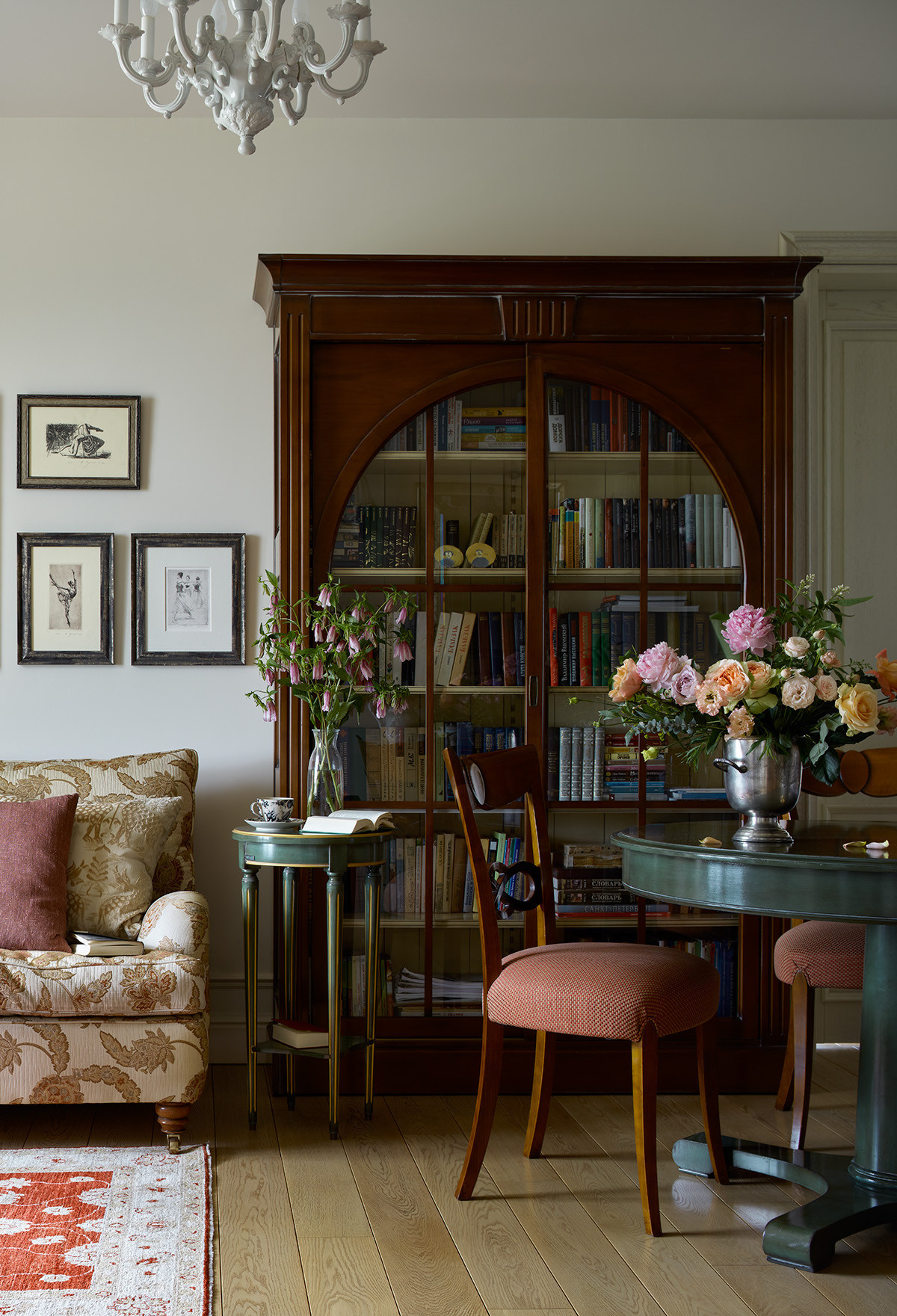 В гостях: Квартира дизайнера в стиле загородного дома