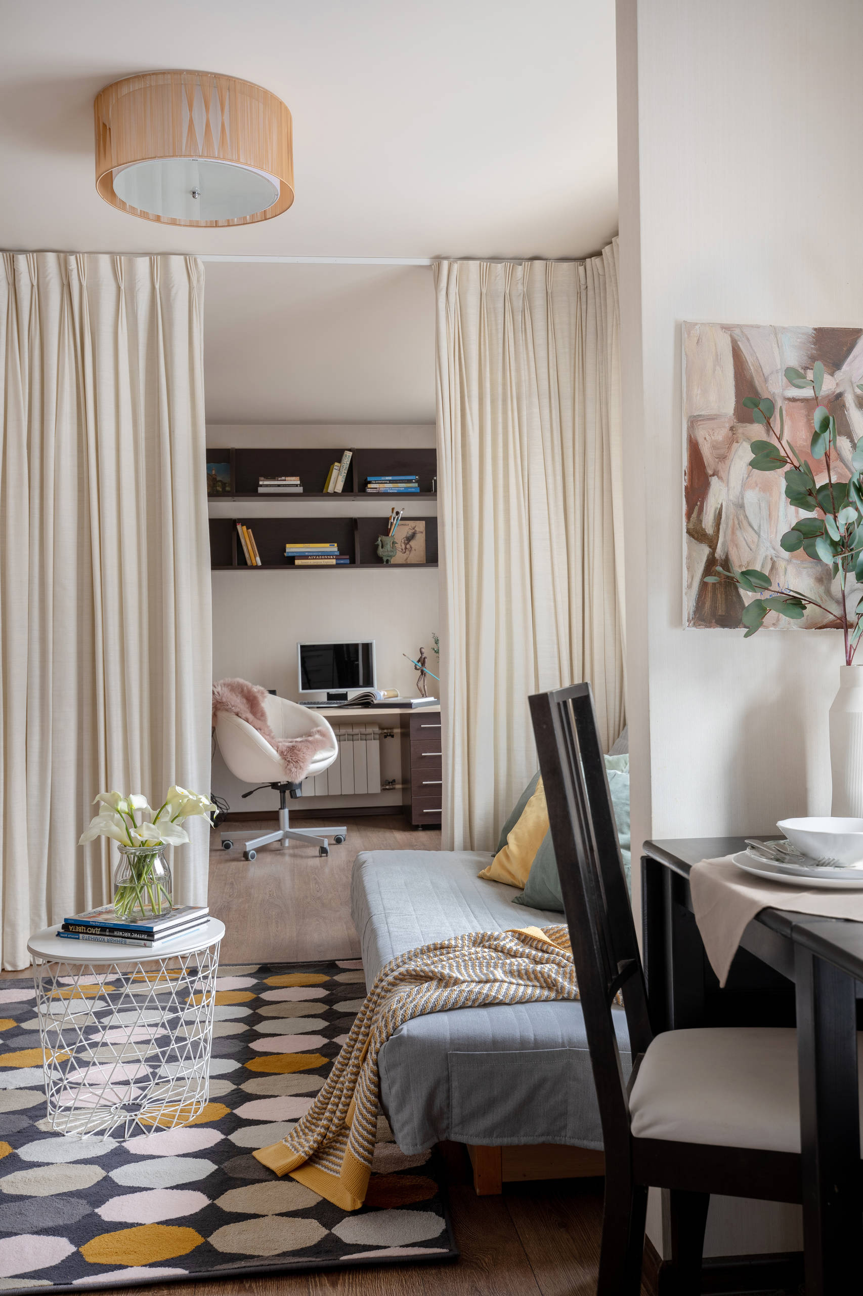 В гостях: Из «двушки» — «трешка» 43 кв.м для сестры дизайнера