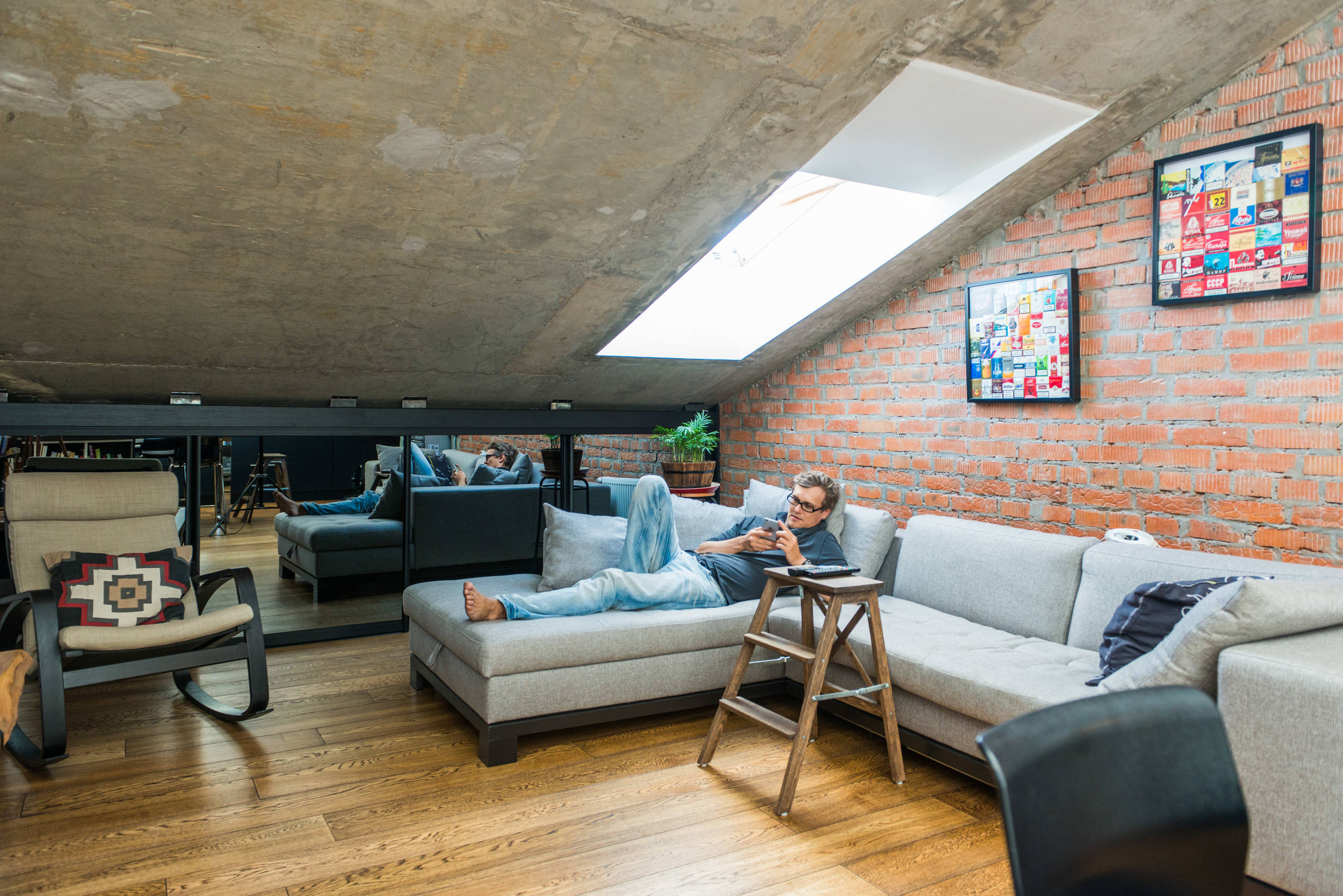 Дизайн потолка в гостиной