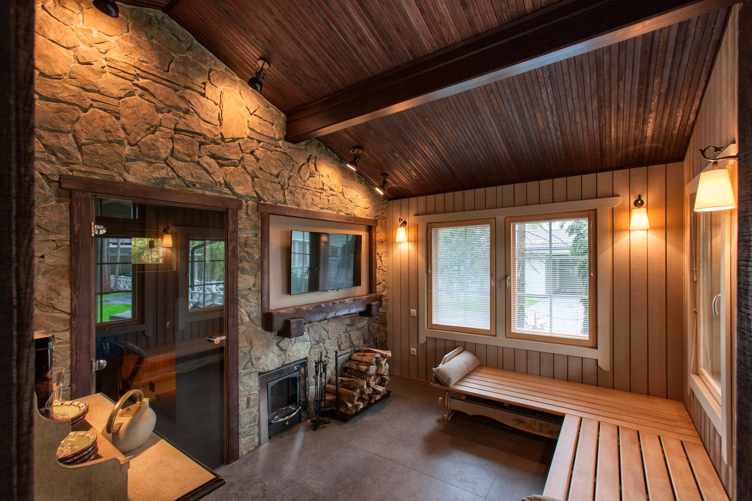 Вопрос: Какое окно поставить в парной