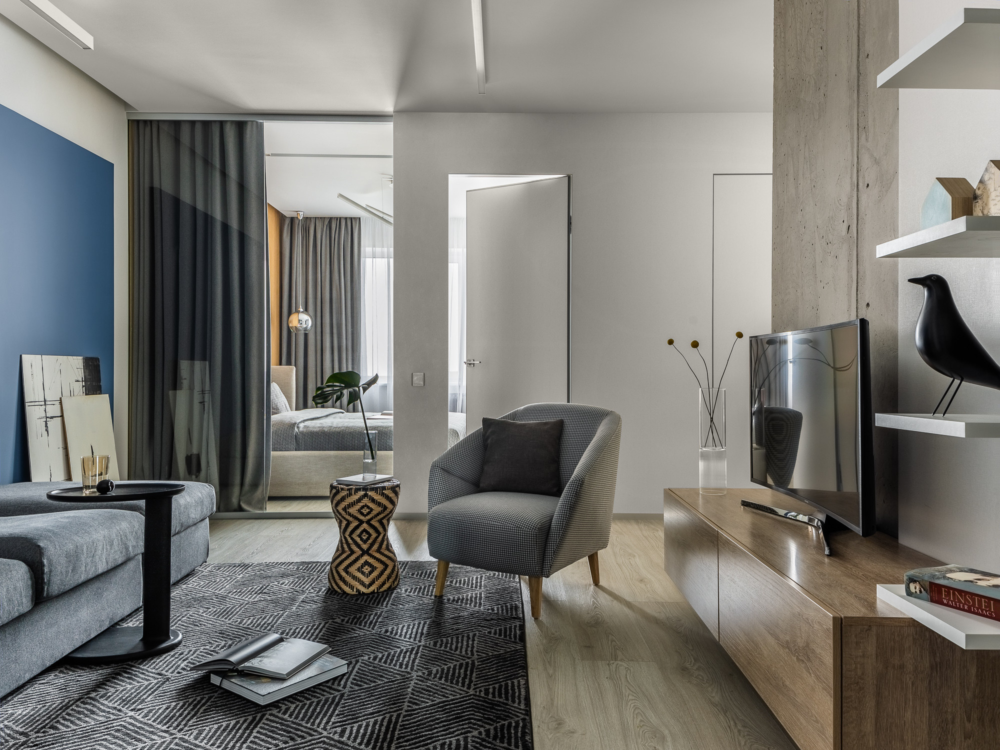 Houzz тур: Интерьер в Саратове со стенами из стекла и металла