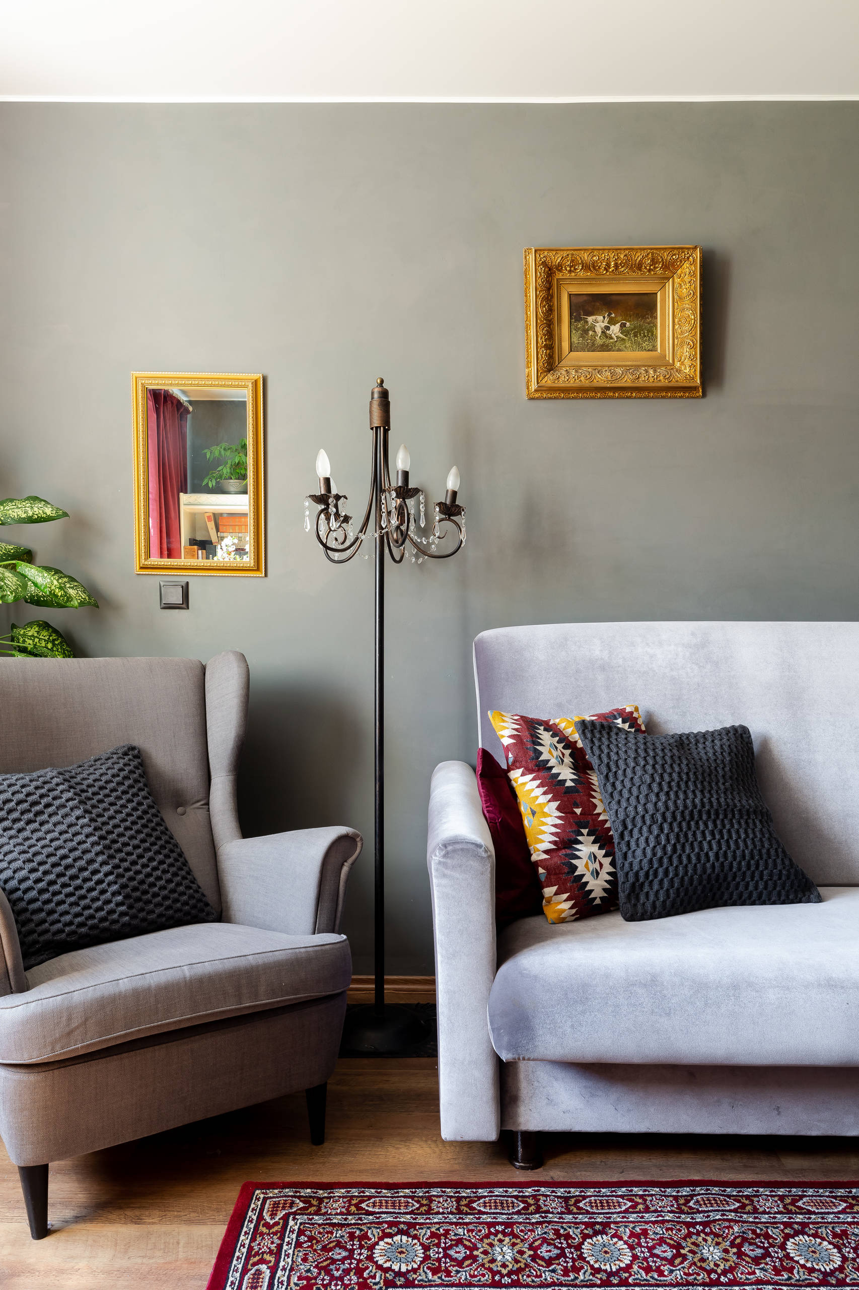 В гостях: Квартира в Петербурге, где у каждой комнаты свой цвет