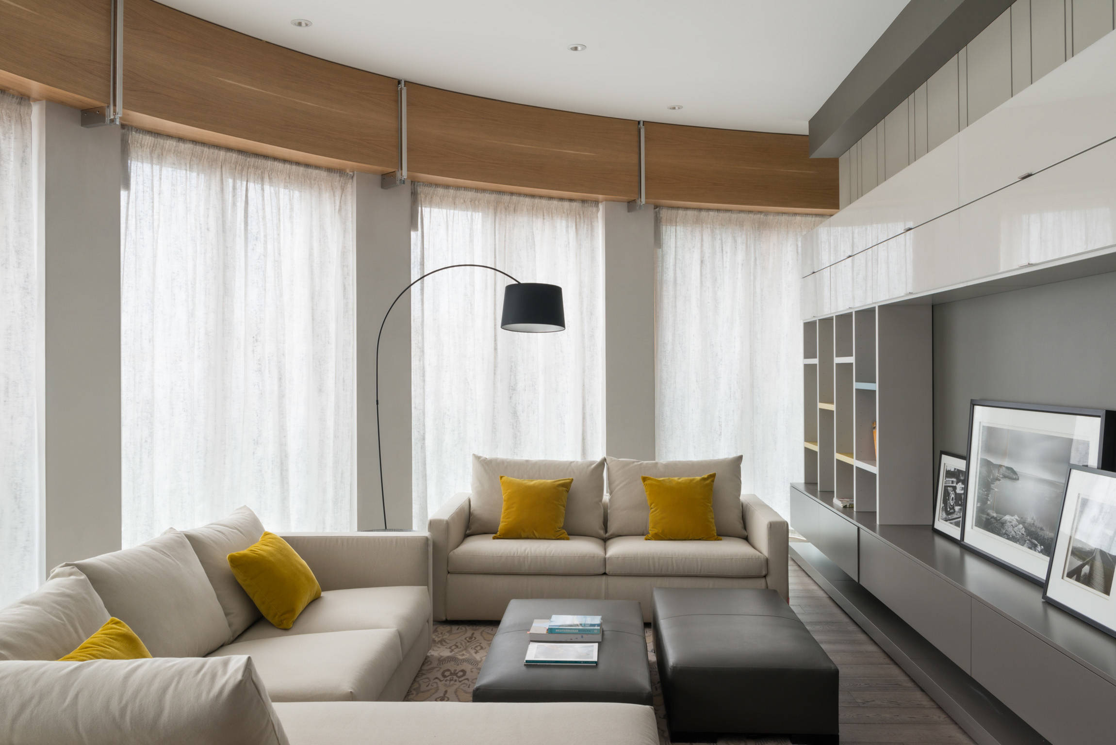 Houzz тур: Лофт и современная классика в одной квартире