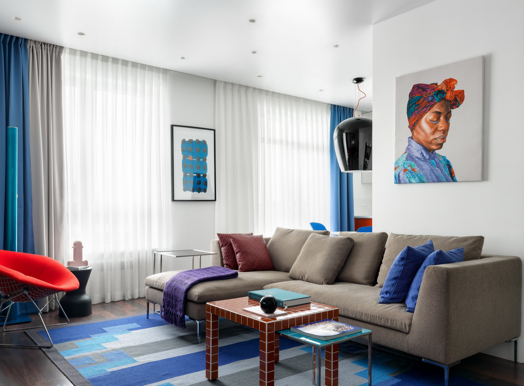 Houzz тур: Квартира в оттенках пляжа в Сен-Тропе