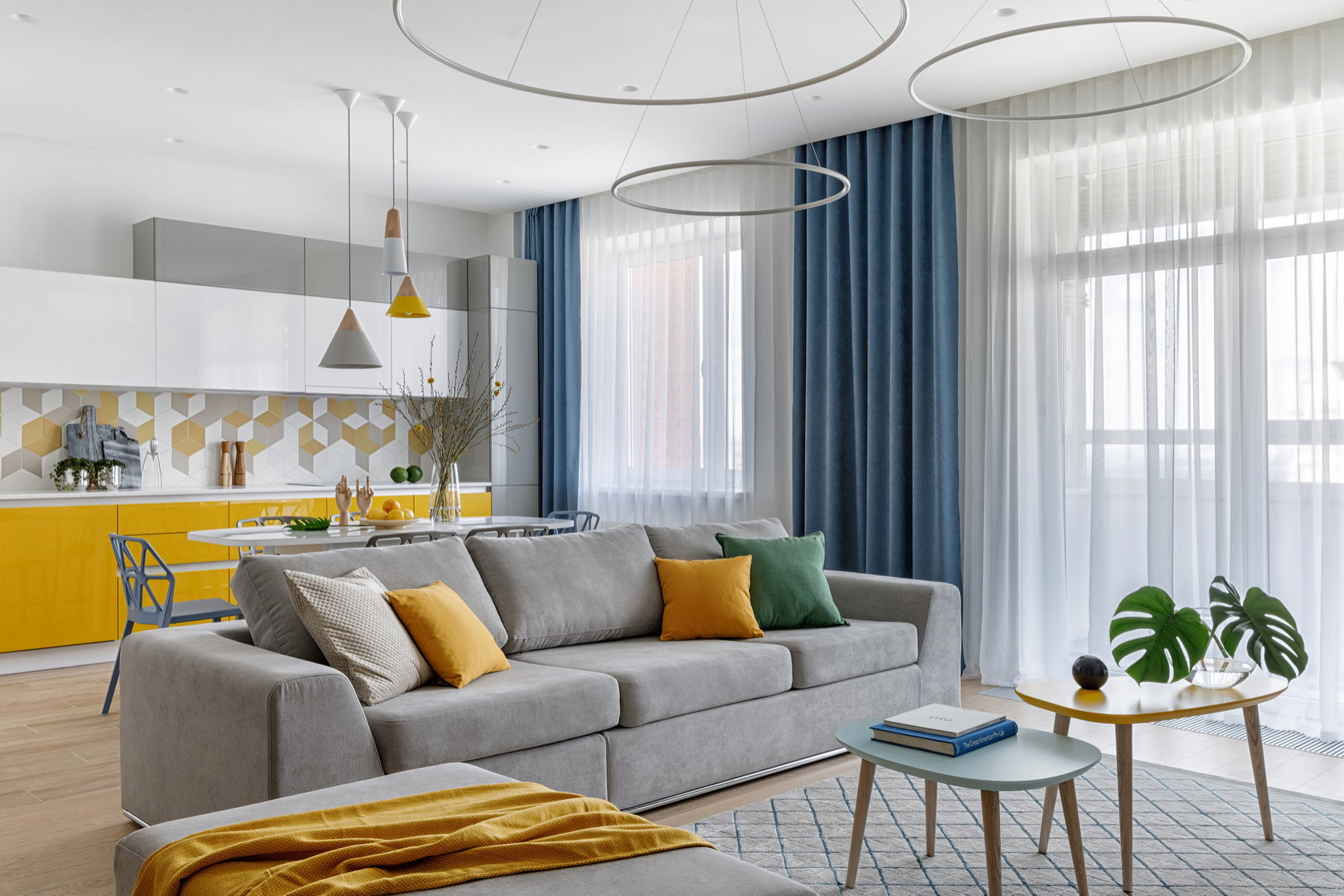 Houzz тур: Колор-блокинг для молодой семьи