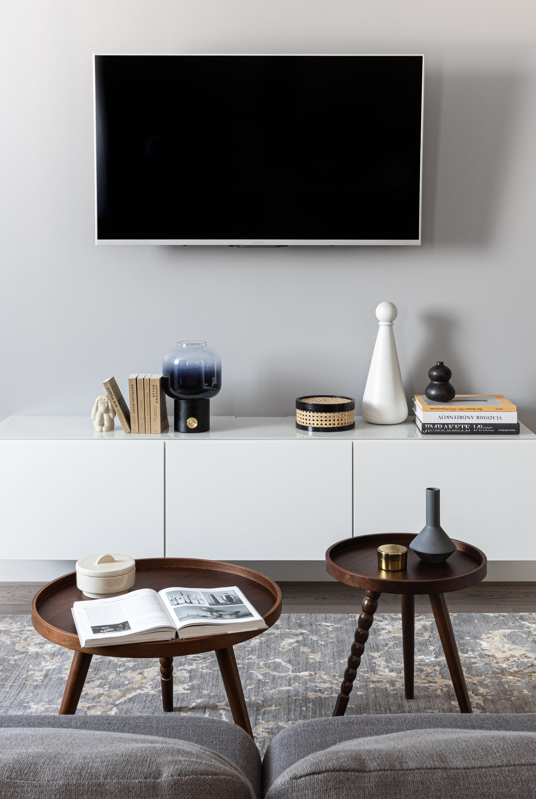 Houzz тур: Квартира-студия с уютной спальней в нише