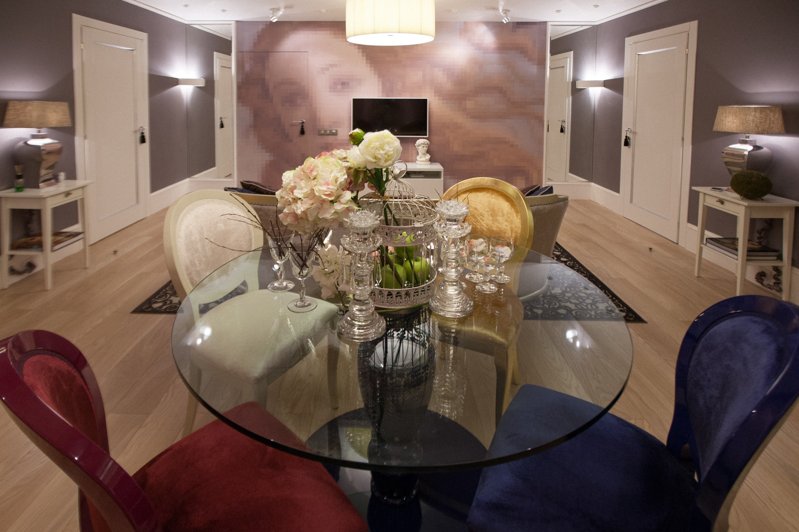 Houzz тур: Интерьер для модницы с идеальной гардеробной и Ботичелли