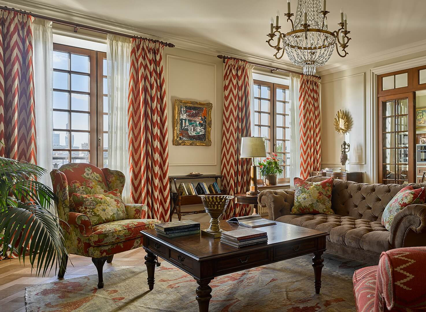 Houzz тур: Классический интерьер в современном жилом комплексе