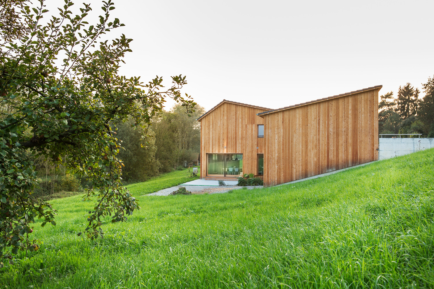 Материалы: Чем обшить деревянный дом снаружи