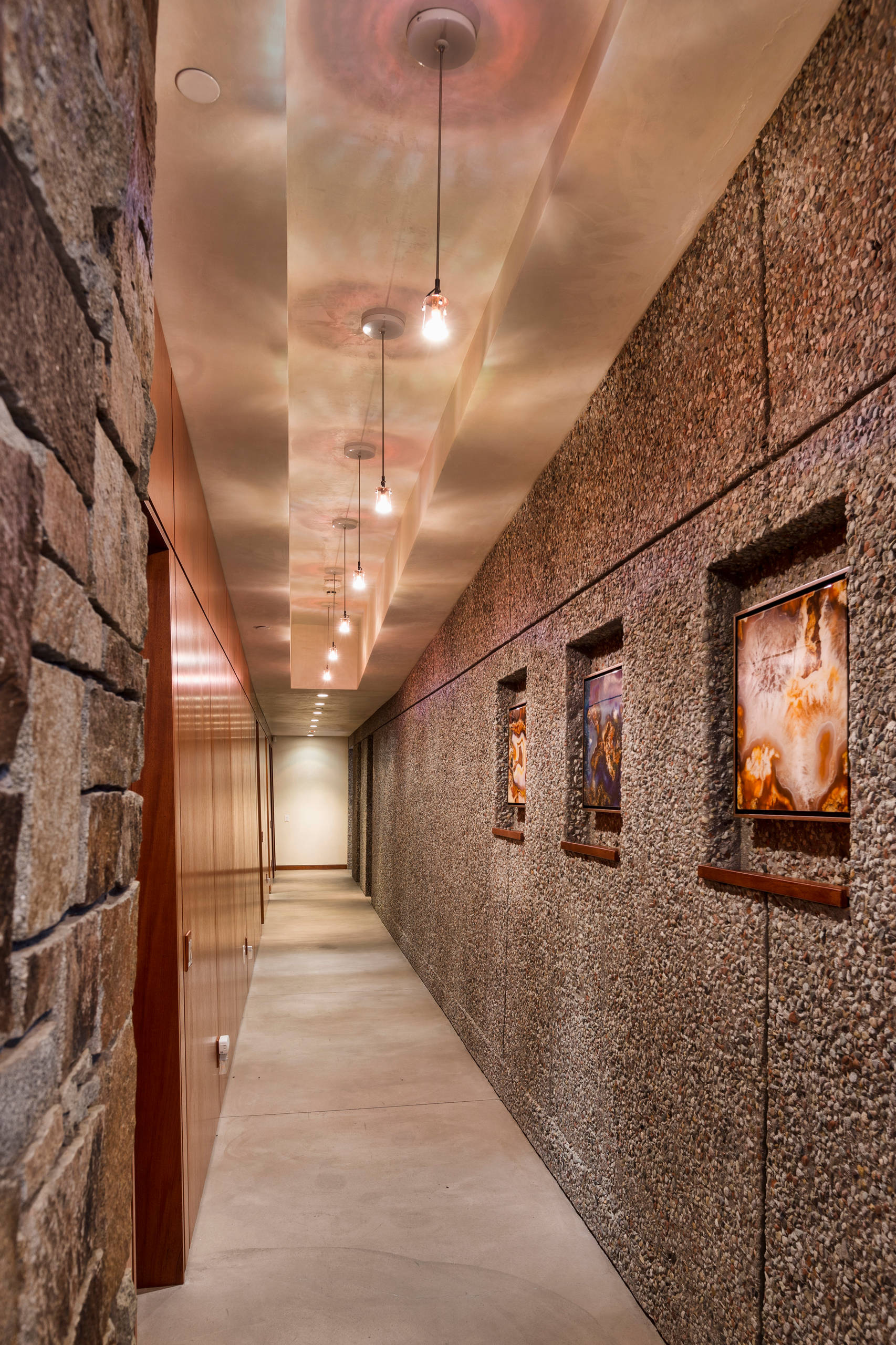 Фотоохота: 34 идеи отделки прихожей декоративным камнем