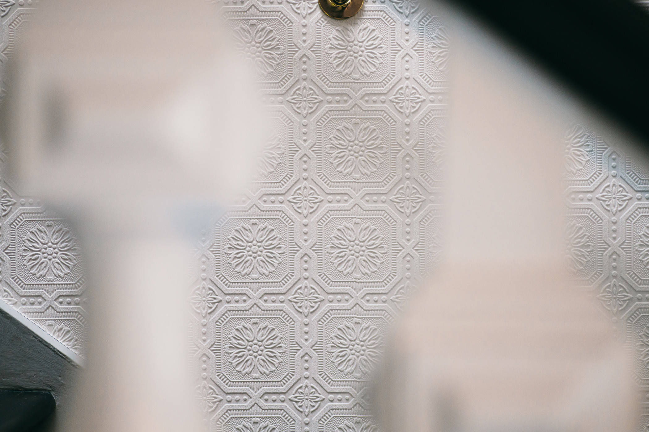 Как правильно: Выбрать обои под покраску