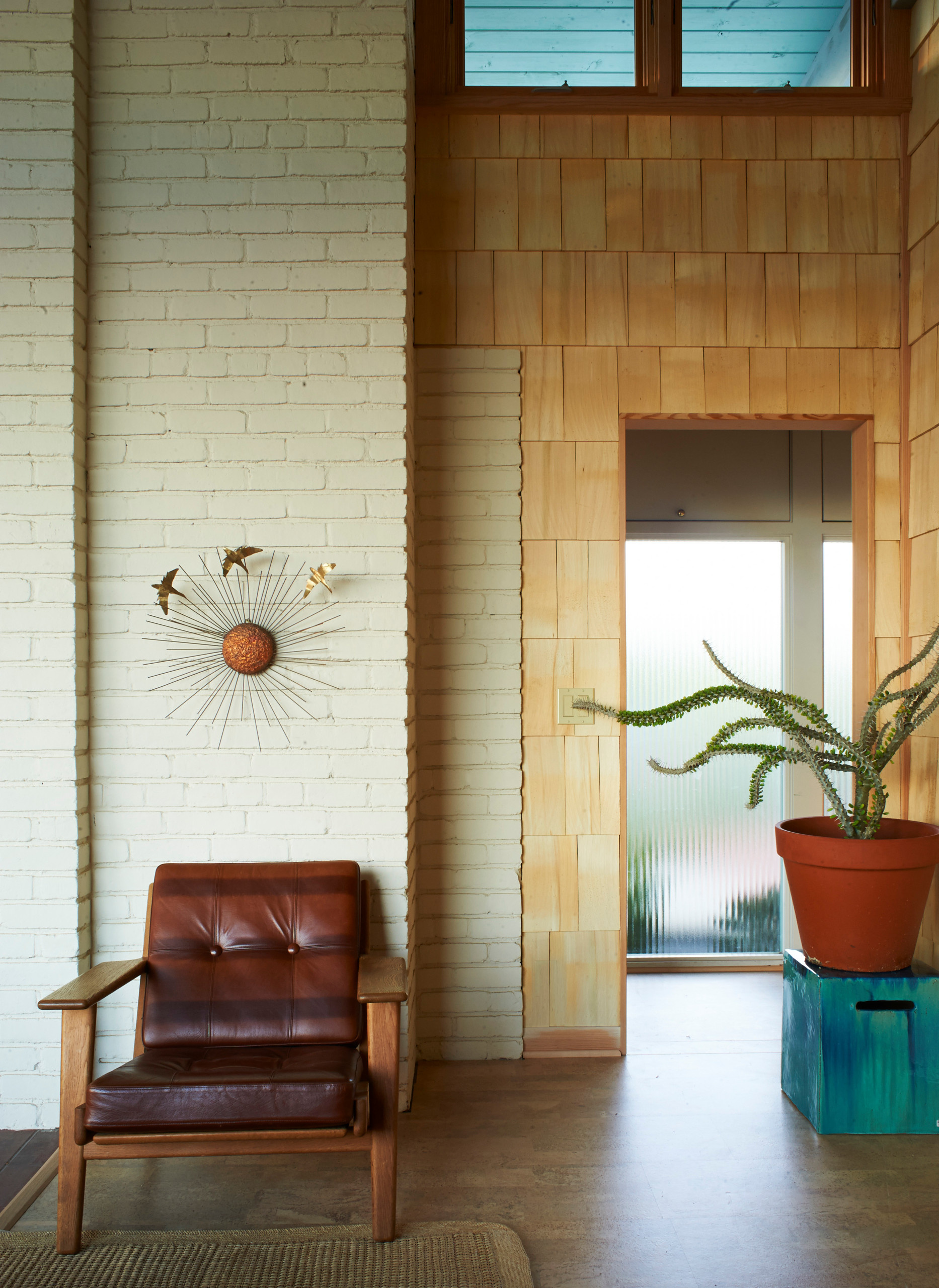 Хороший вопрос: Как смотреть фильм, если вас интересуют интерьеры