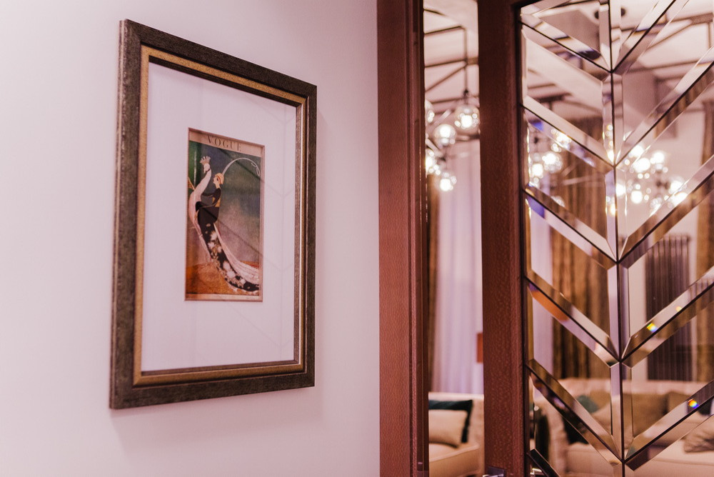 Houzz тур: «Женский» лофт с акцентами ар деко