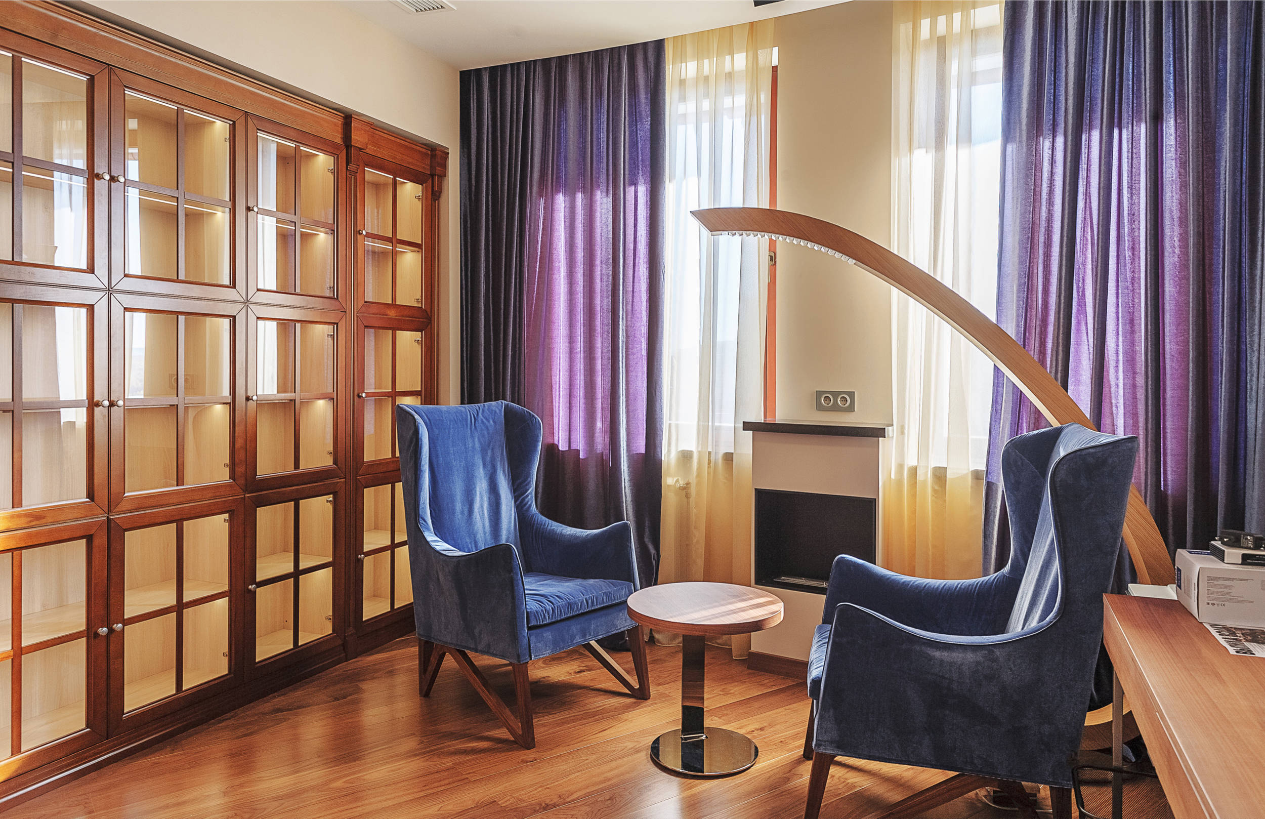 Houzz тур: Двухуровневая квартира без острых углов