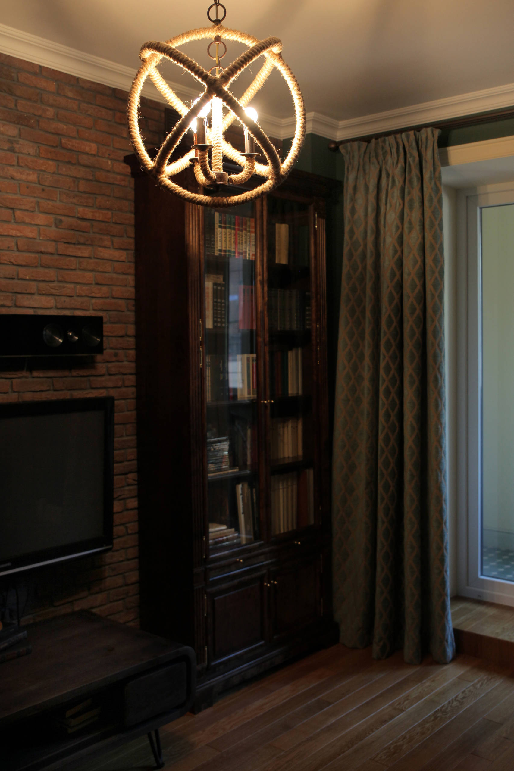 Houzz тур: Квартира с земляничным деревом — в Воронеже