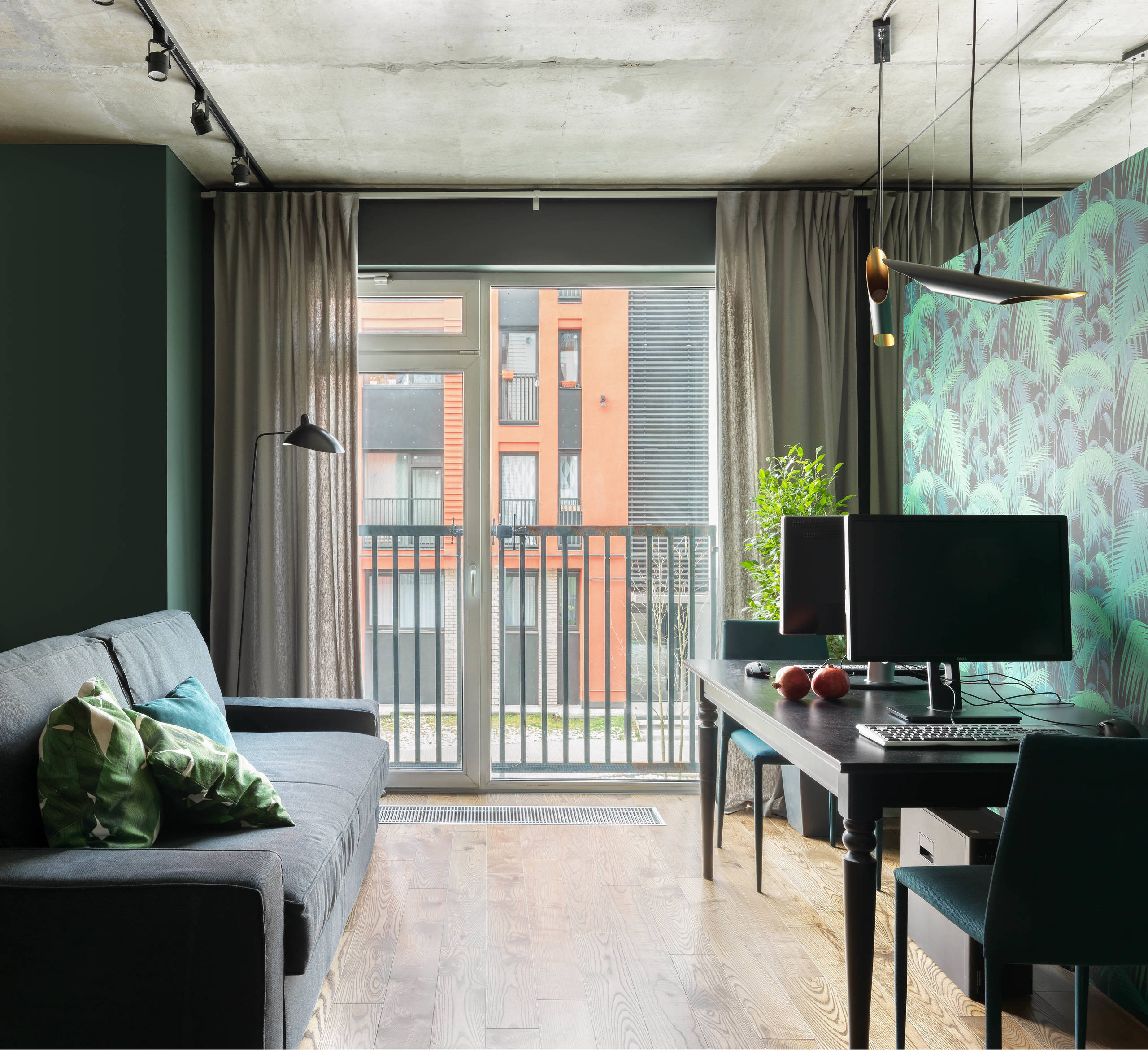 В гостях: Квартира с эпатажными обоями