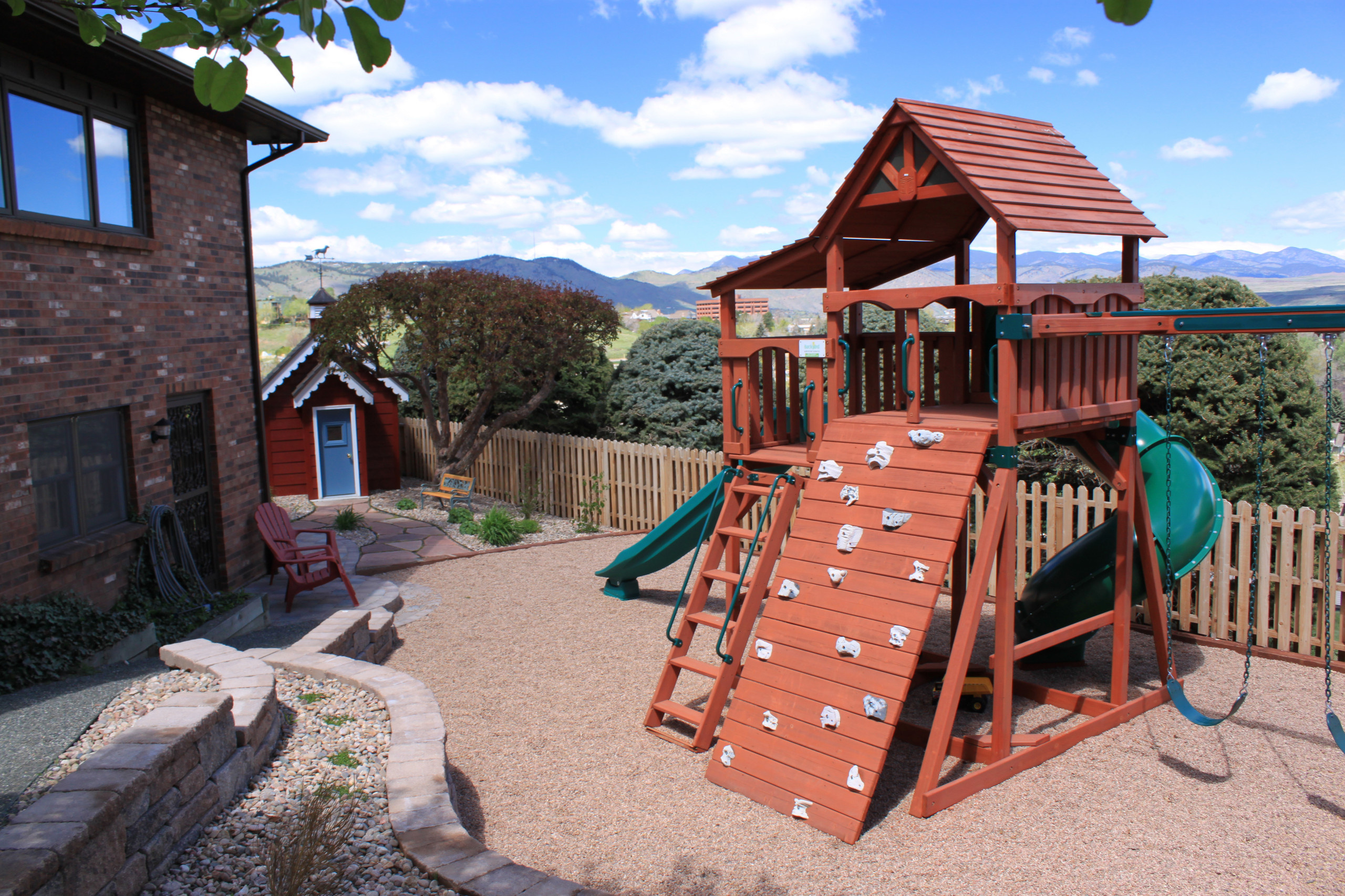 Детская площадка своими руками: 56 фото и идеи для вдохновения