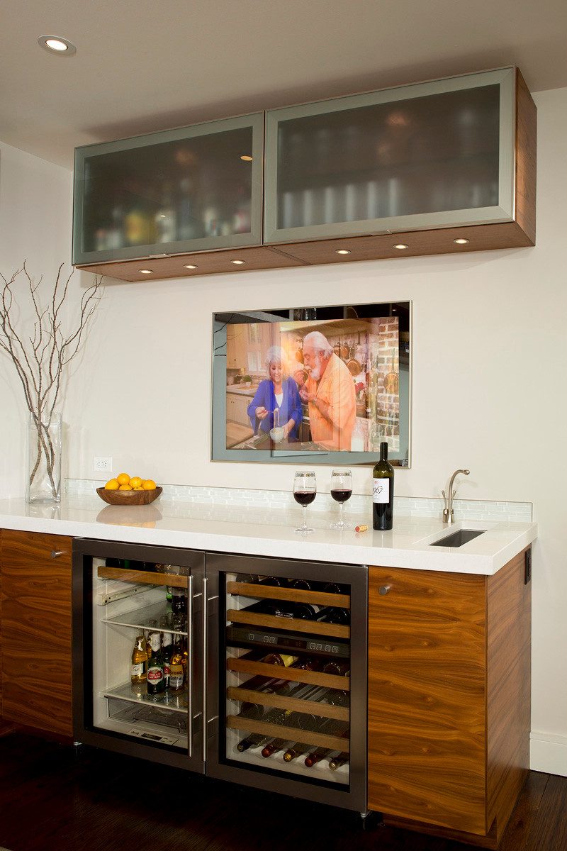 Идеи декора: 12 способов разместить зеркало в интерьере кухни