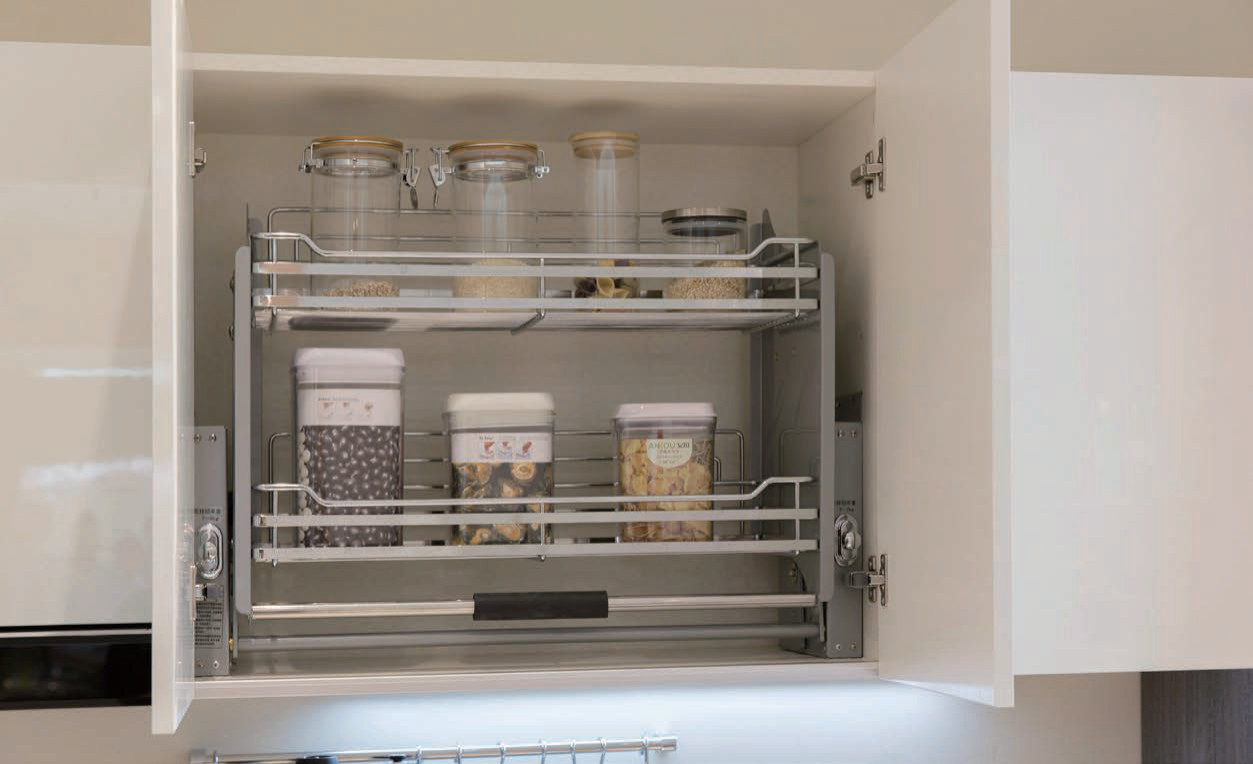 Вопрос: Стоит ли платить за дорогую кухонную фурнитуру